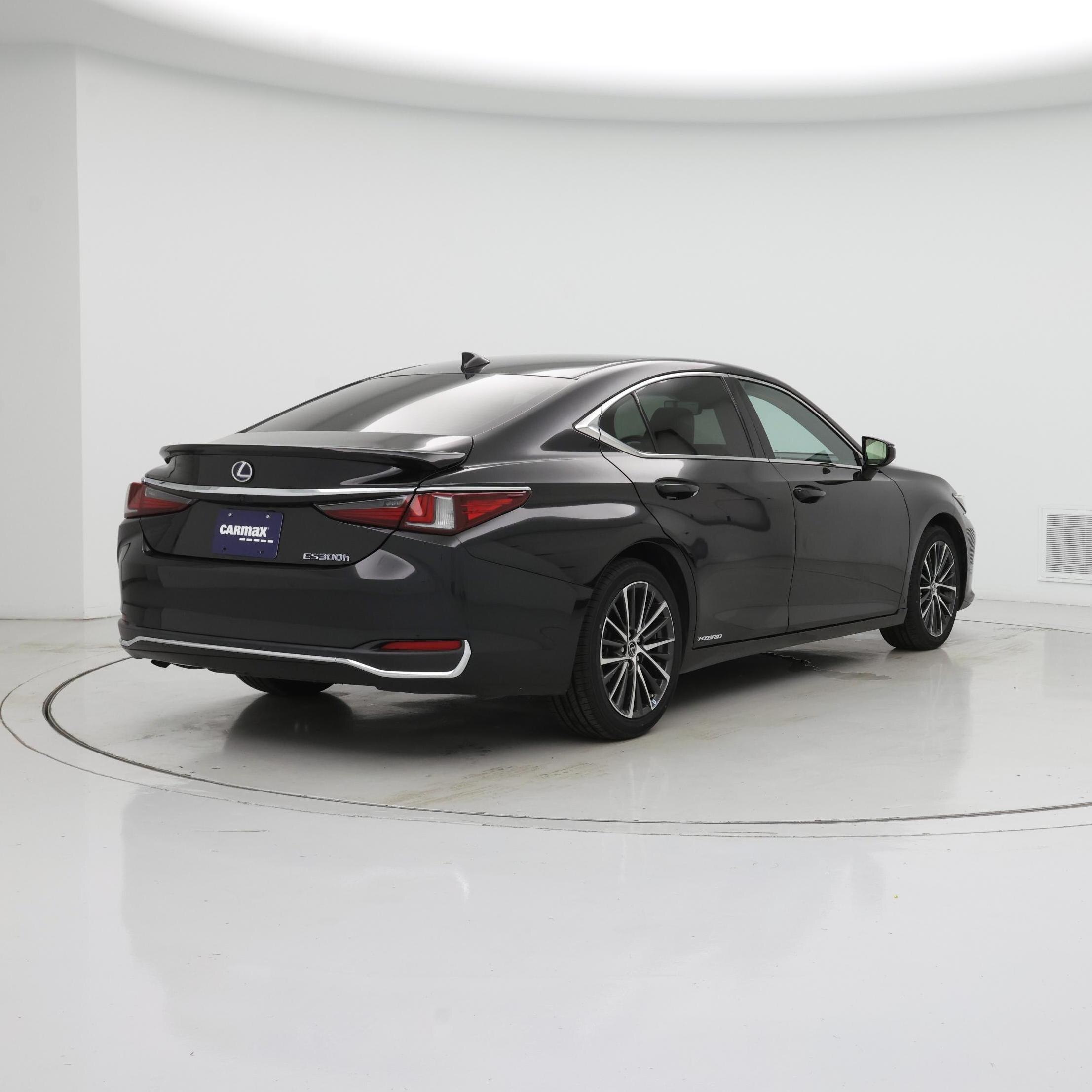 Thumbnail: 2022 Lexus ES - 8
