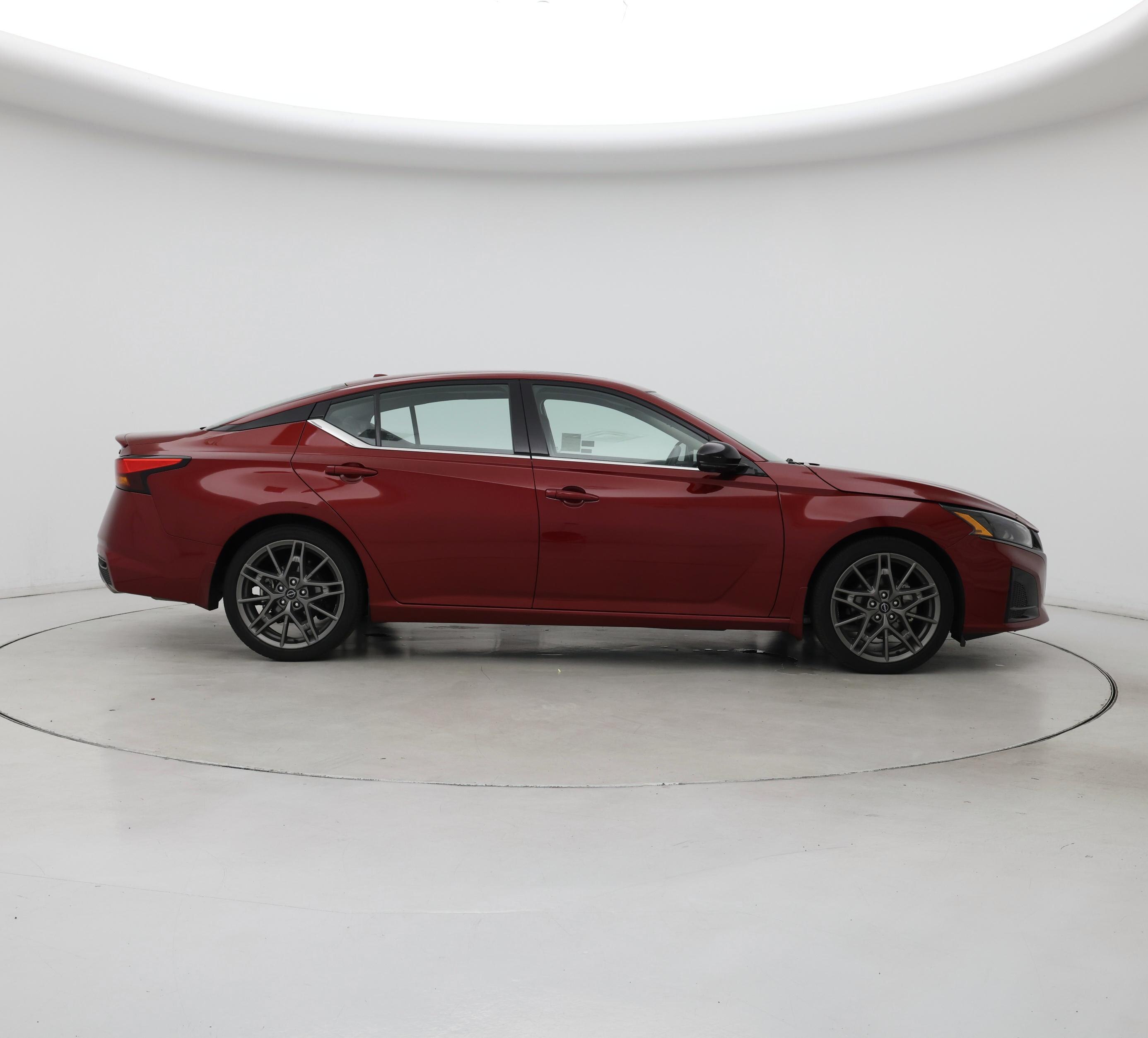 Thumbnail: 2023 Nissan Altima - 7