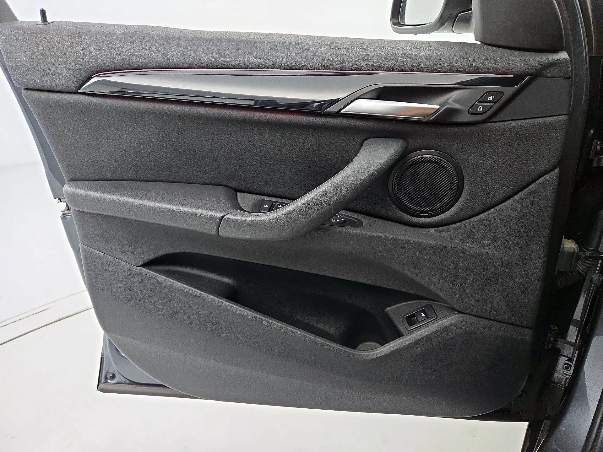 Thumbnail: 2021 BMW X1 - 12