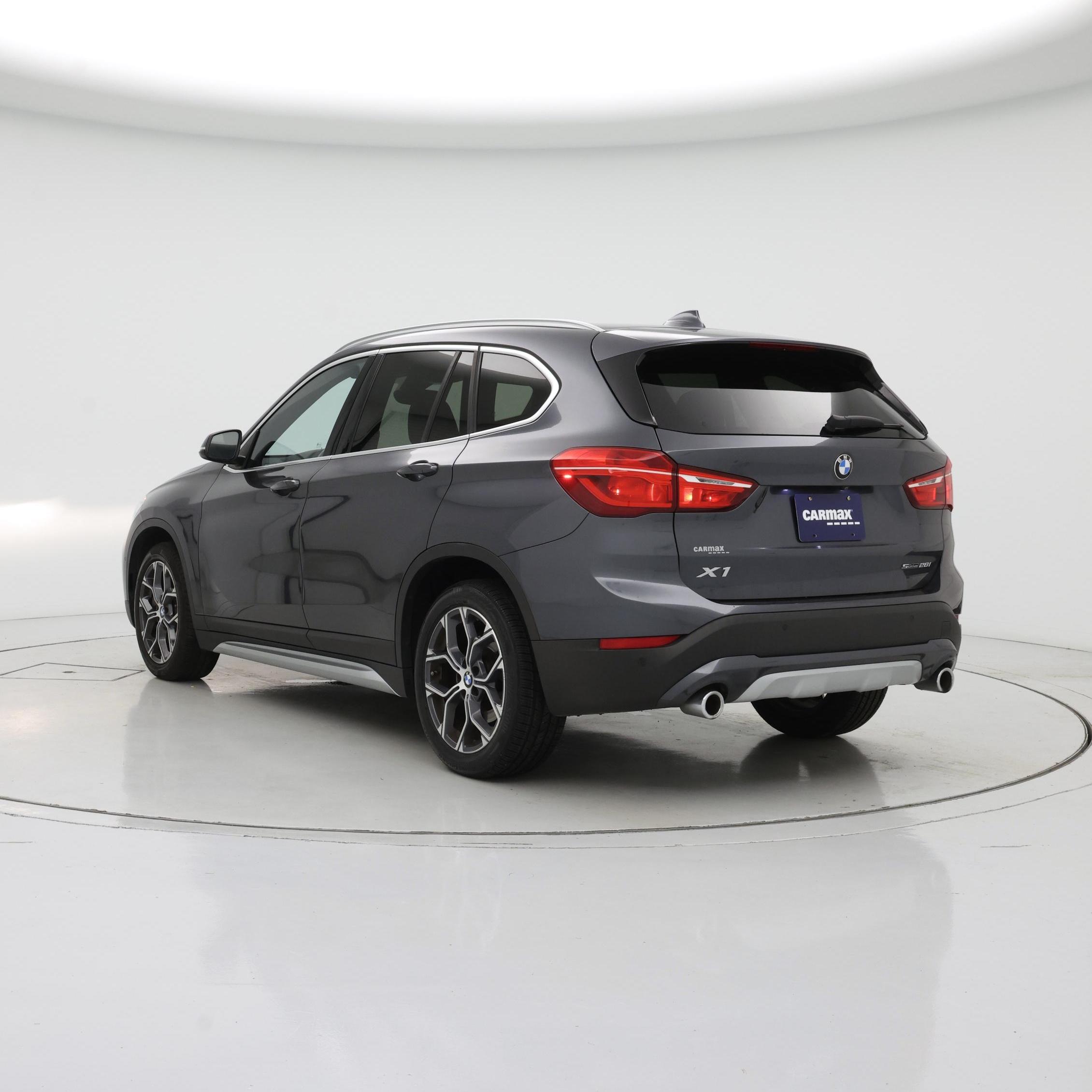 Thumbnail: 2021 BMW X1 - 2