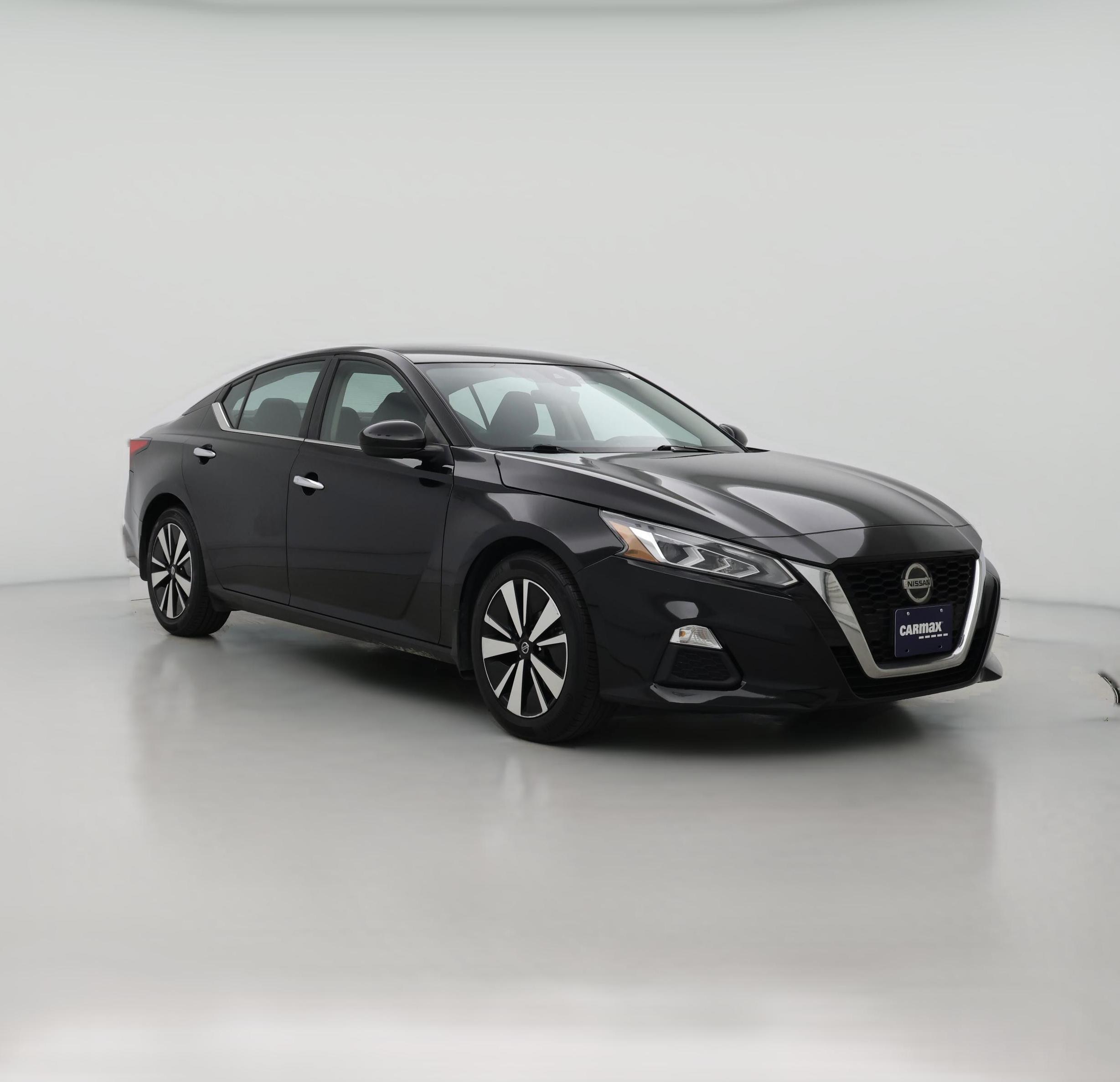 Thumbnail: 2022 Nissan Altima - 1