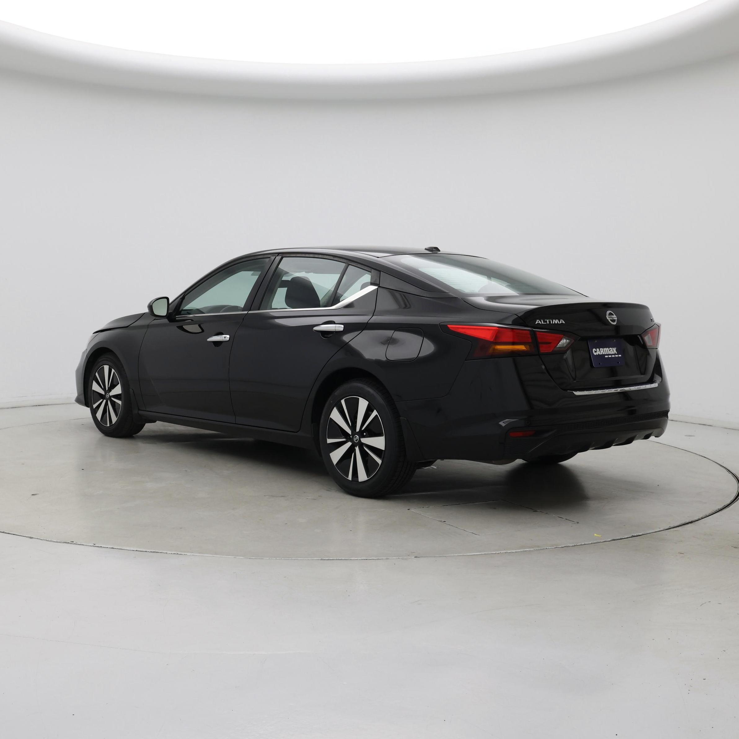 Thumbnail: 2022 Nissan Altima - 2