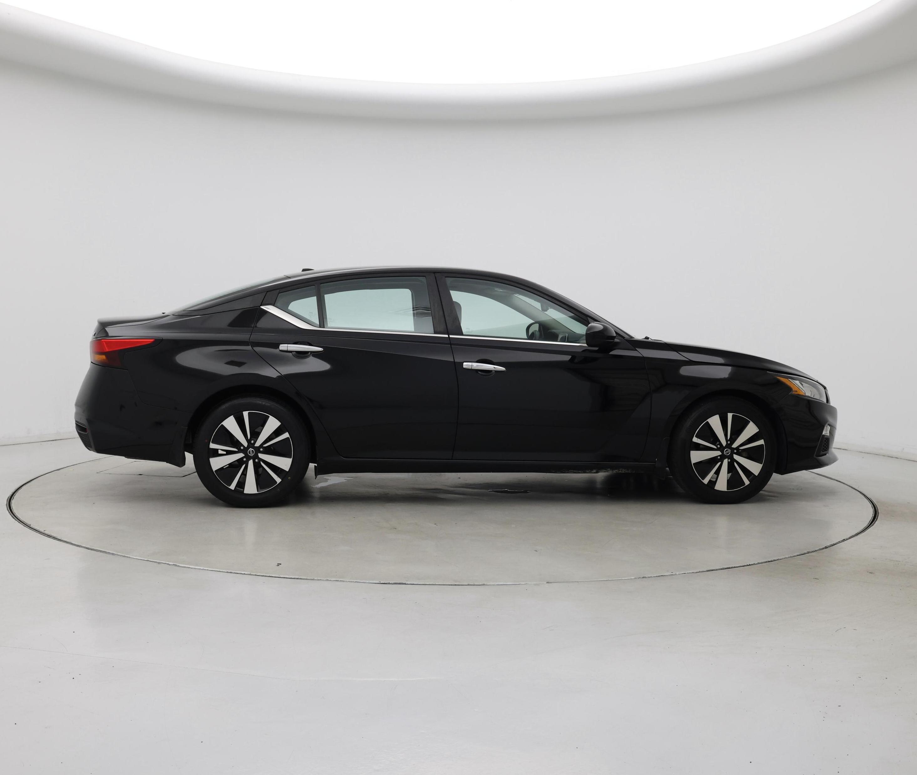 Thumbnail: 2022 Nissan Altima - 7