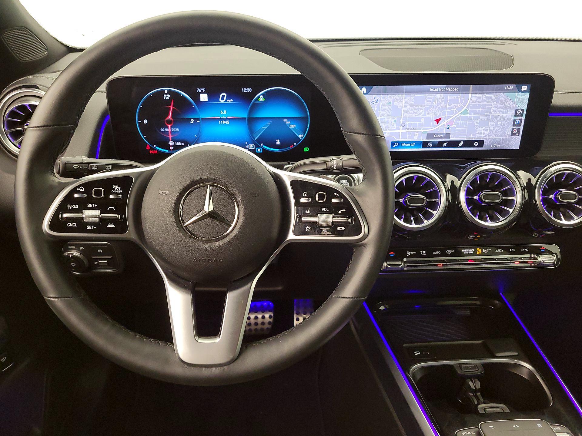 Thumbnail: 2022 Mercedes-Benz GLB - 10