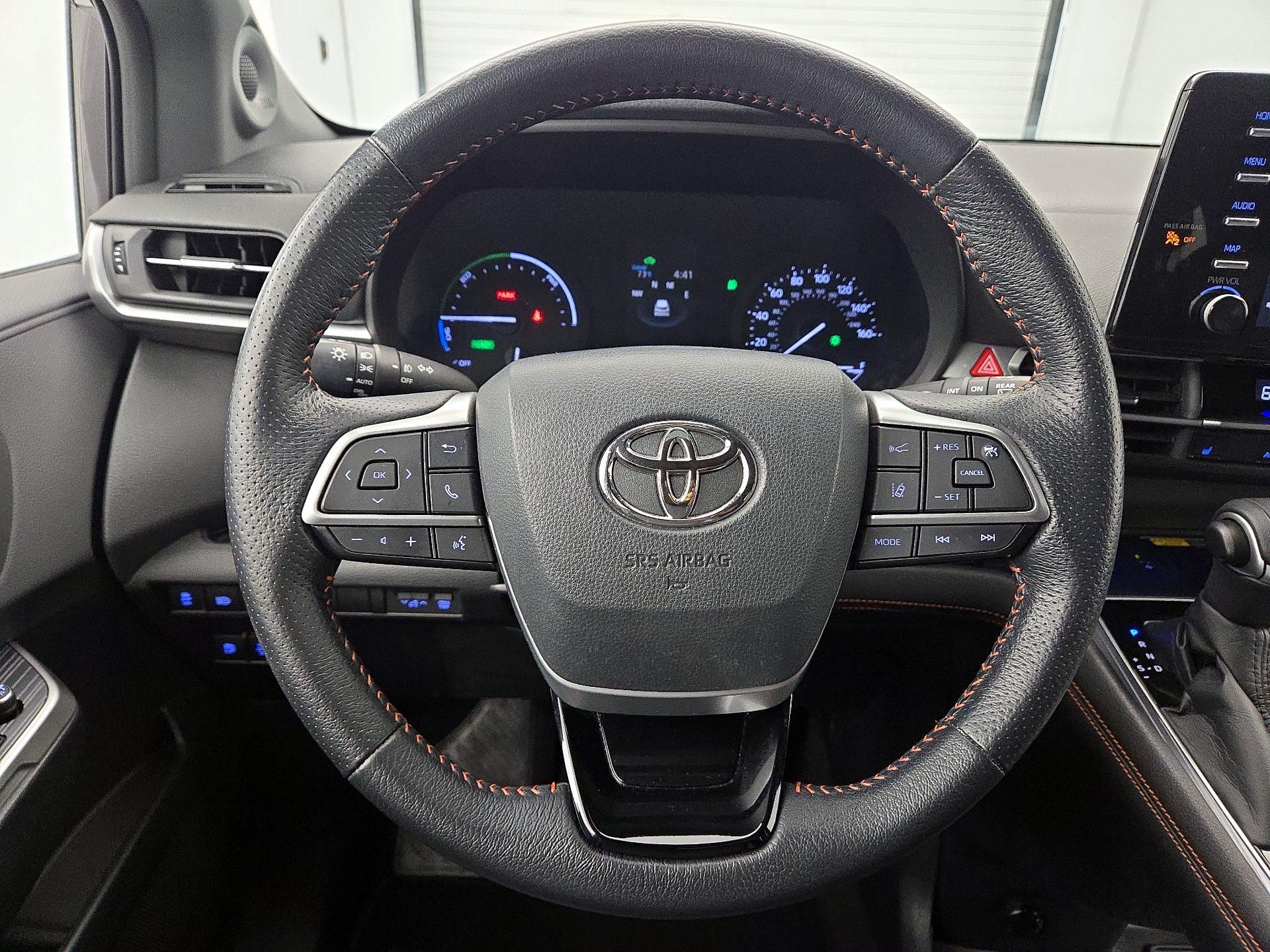 Thumbnail: 2021 Toyota Sienna - 10