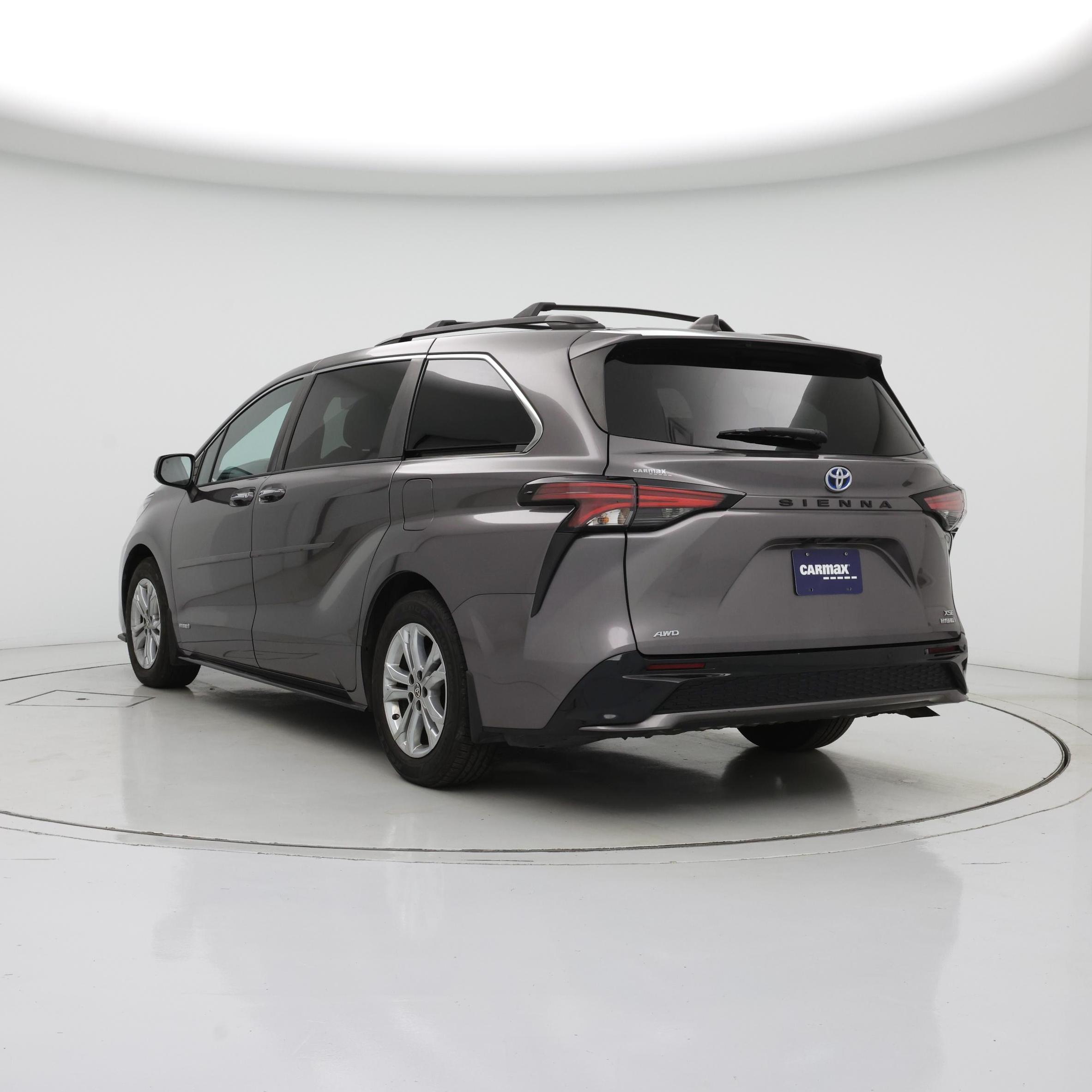 Thumbnail: 2021 Toyota Sienna - 2