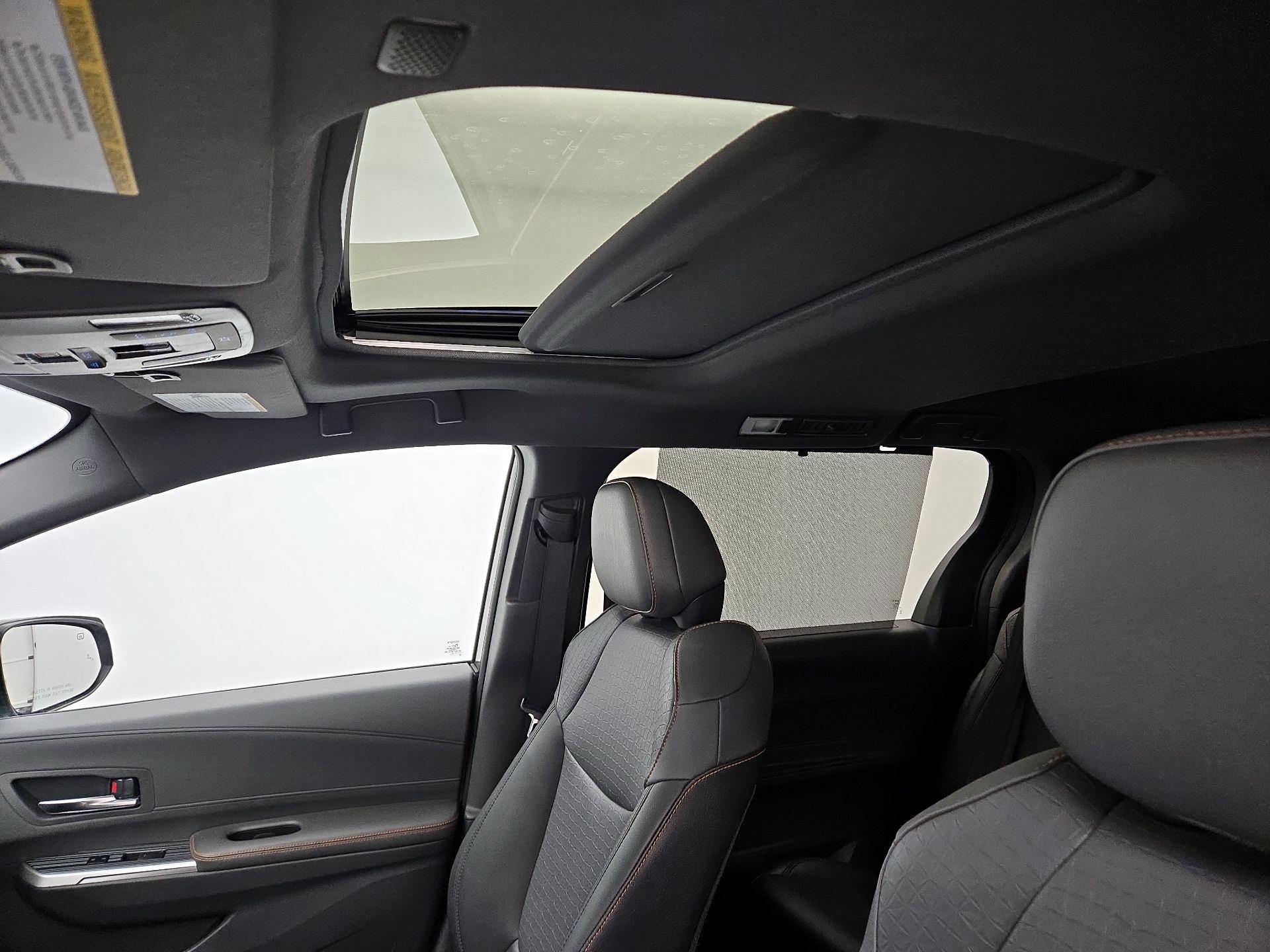 Thumbnail: 2021 Toyota Sienna - 20
