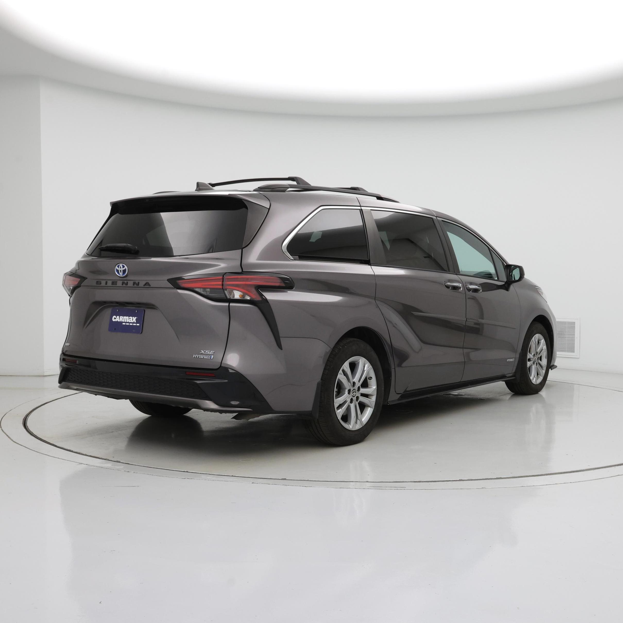 Thumbnail: 2021 Toyota Sienna - 8