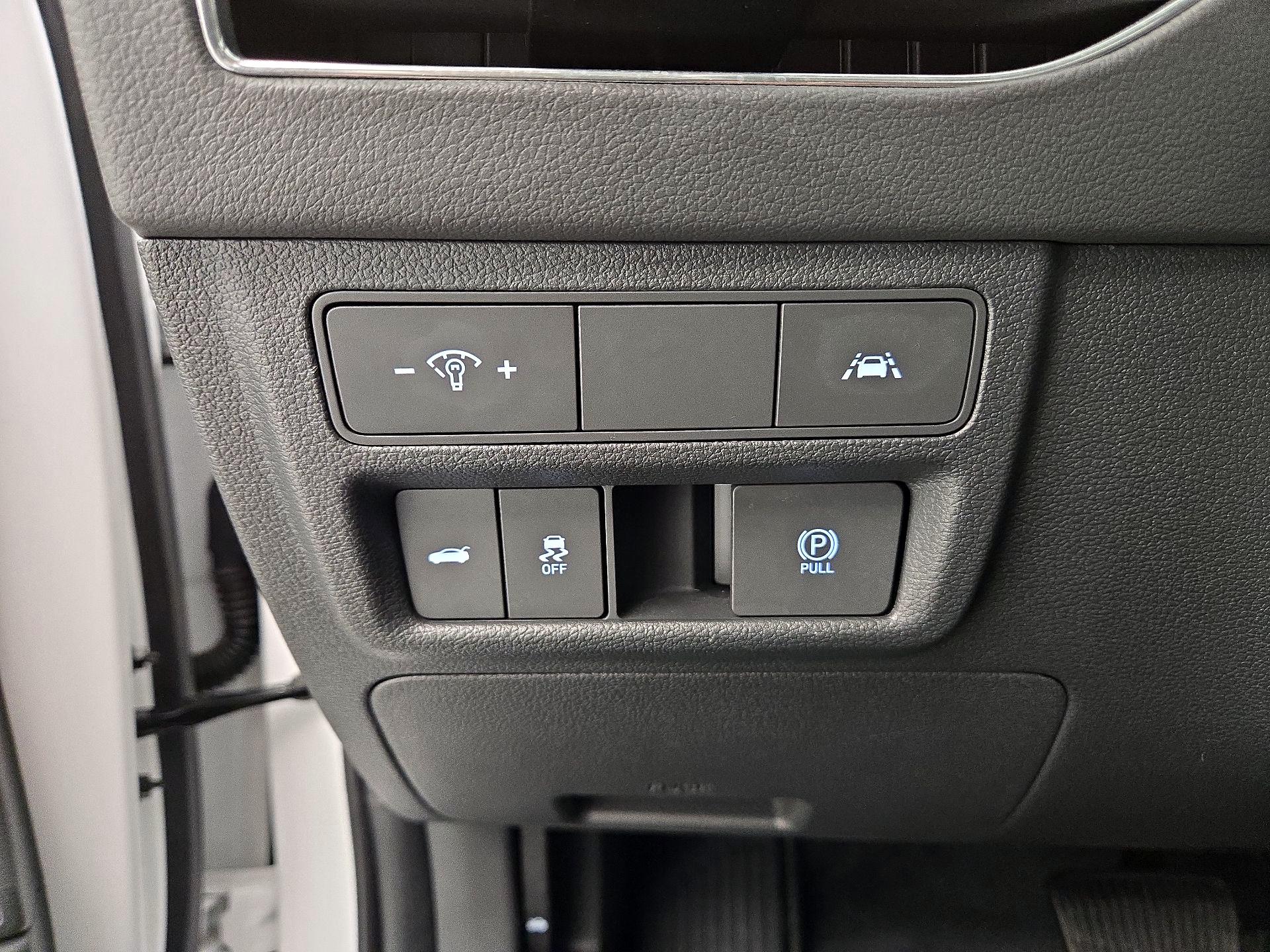 Thumbnail: 2023 Hyundai Sonata - 13