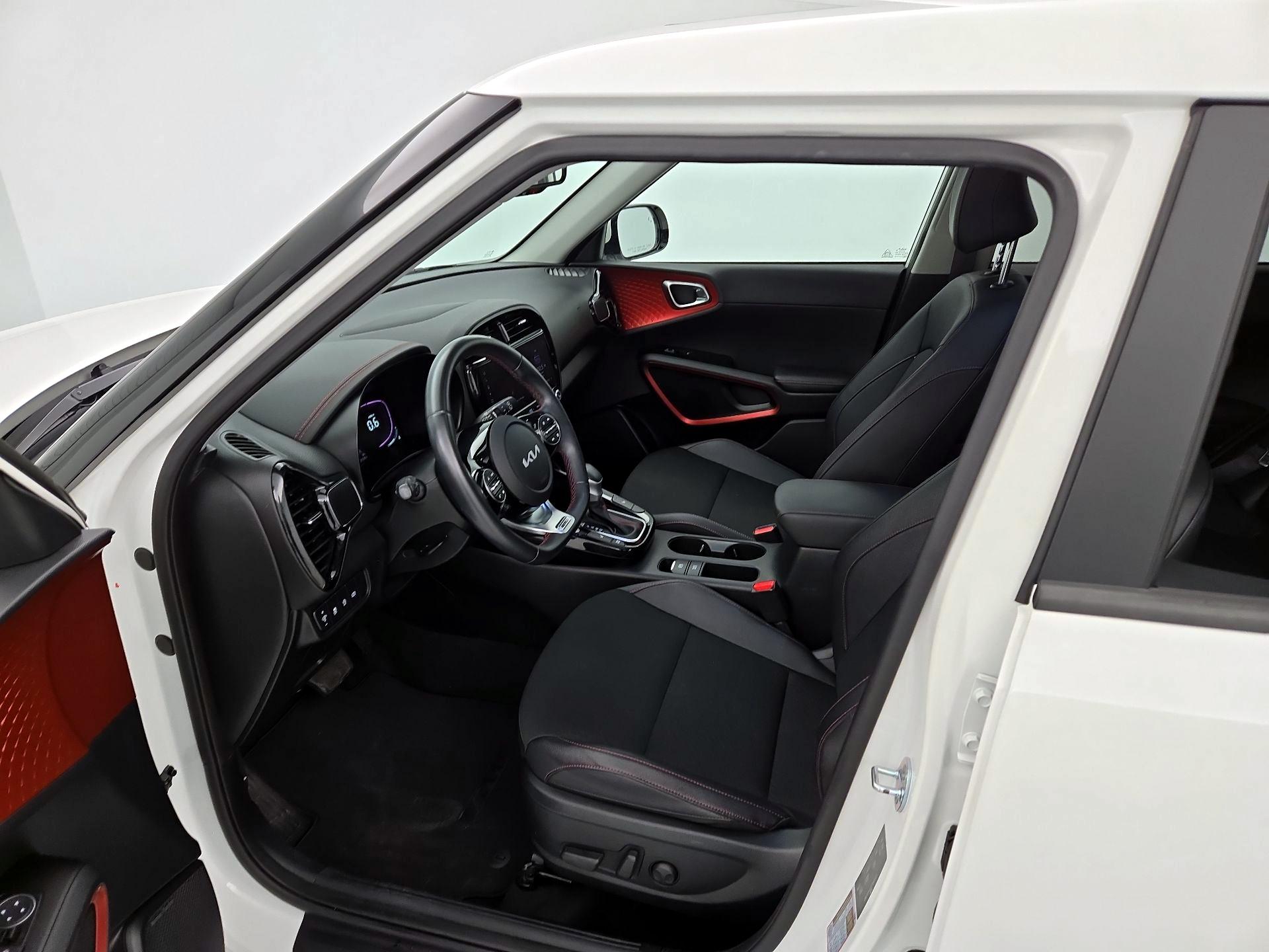 Thumbnail: 2023 Kia Soul - 11