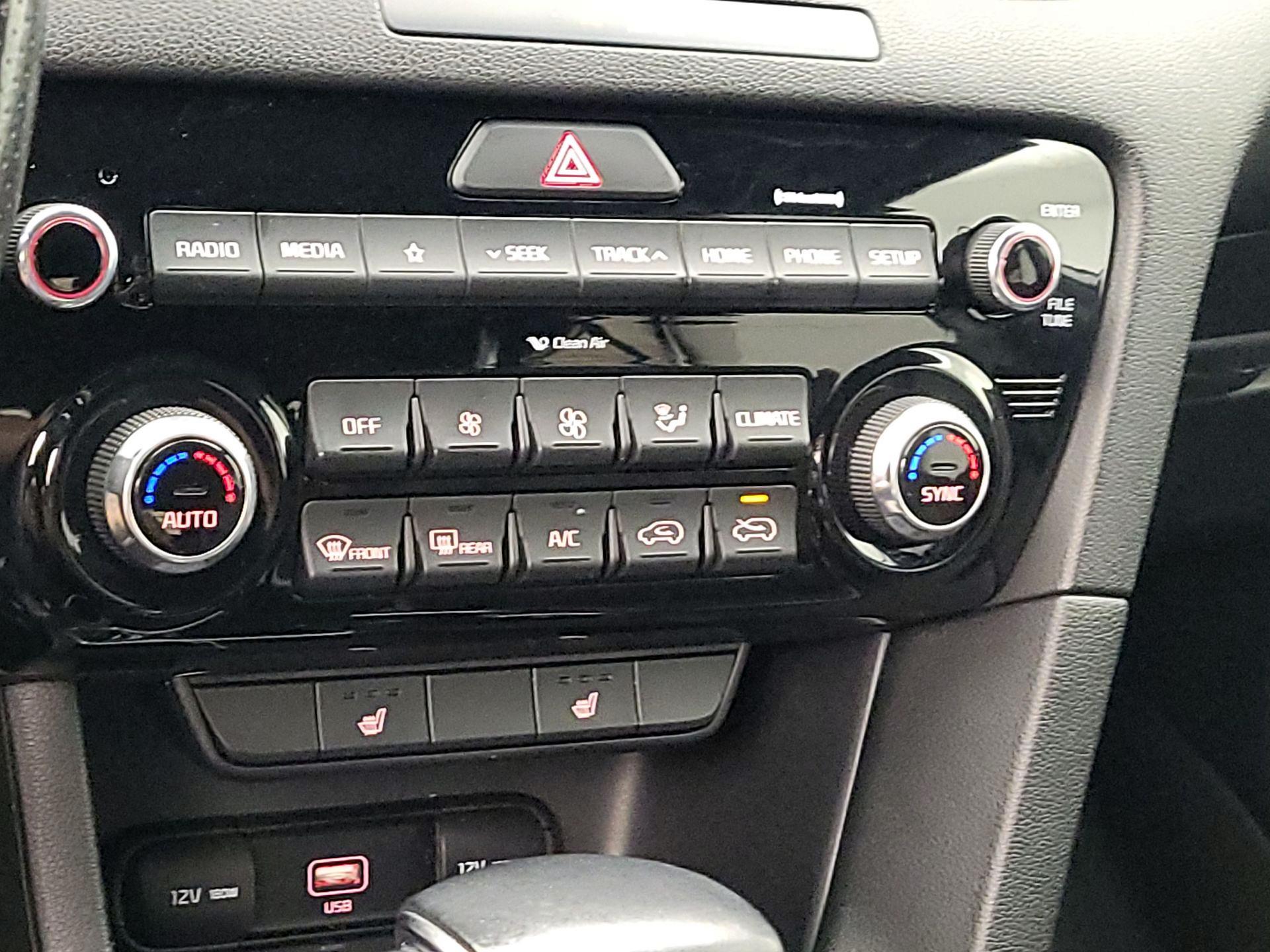 Thumbnail: 2021 Kia Sportage - 16