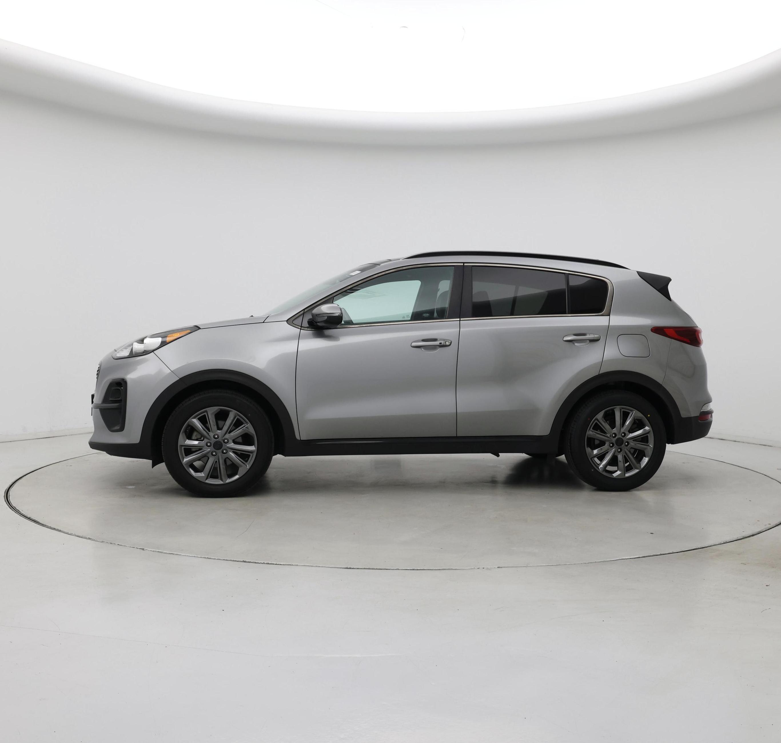 Thumbnail: 2021 Kia Sportage - 3
