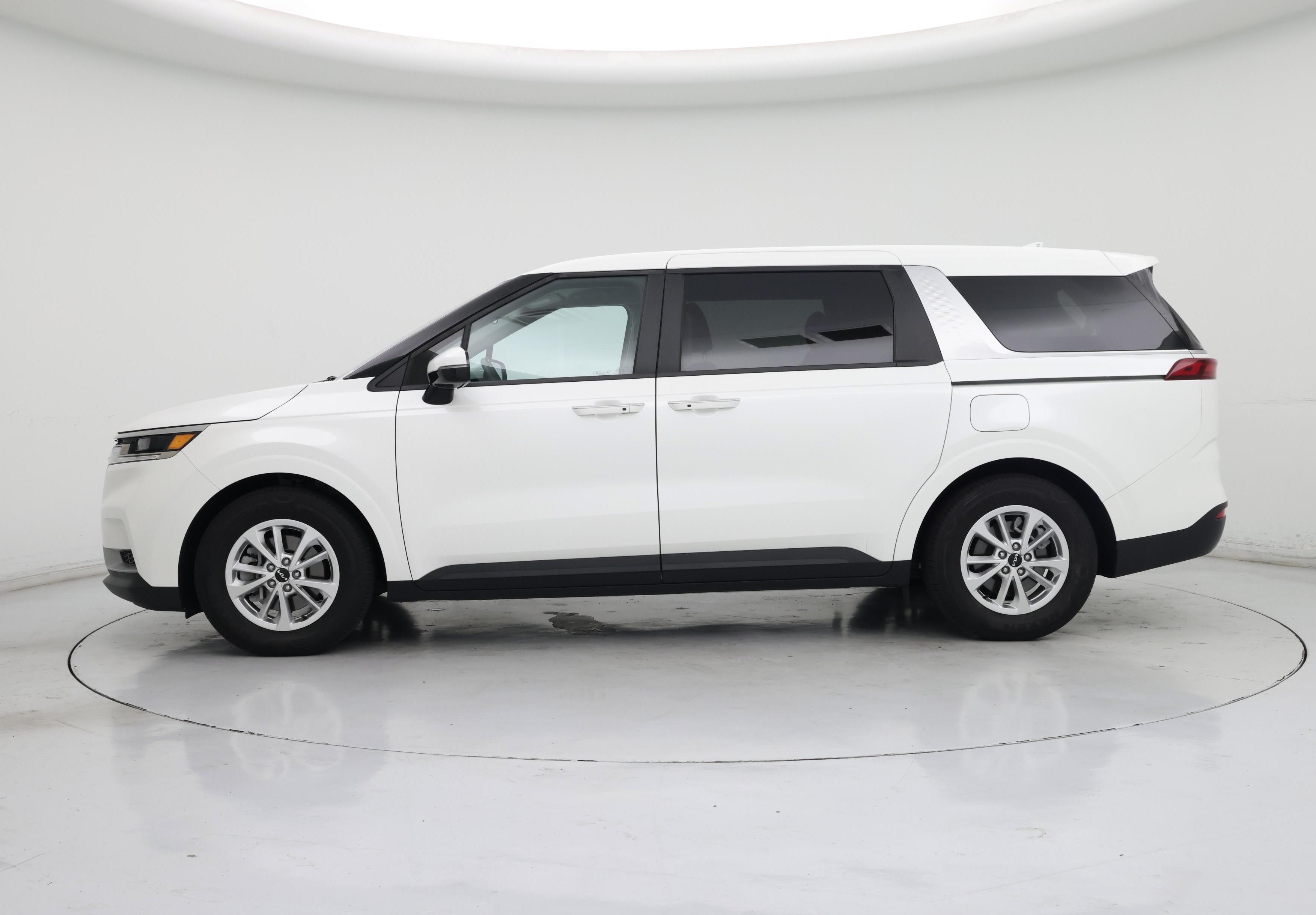 Thumbnail: 2024 Kia Carnival - 3