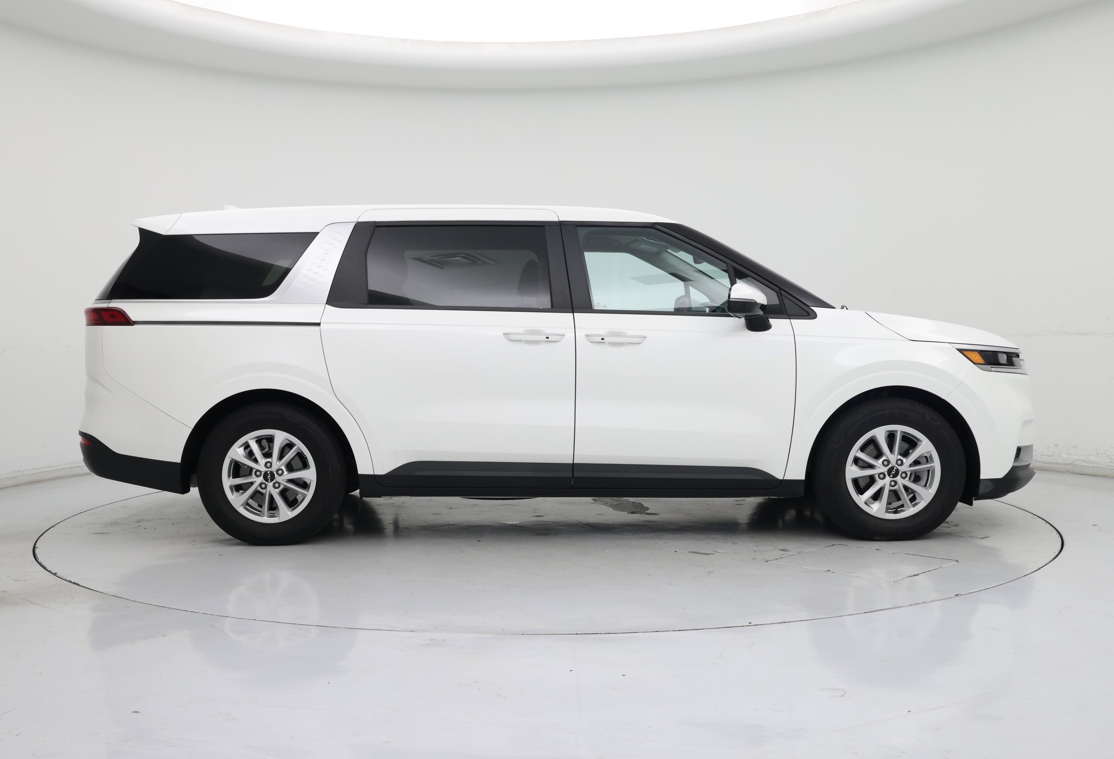 Thumbnail: 2024 Kia Carnival - 7