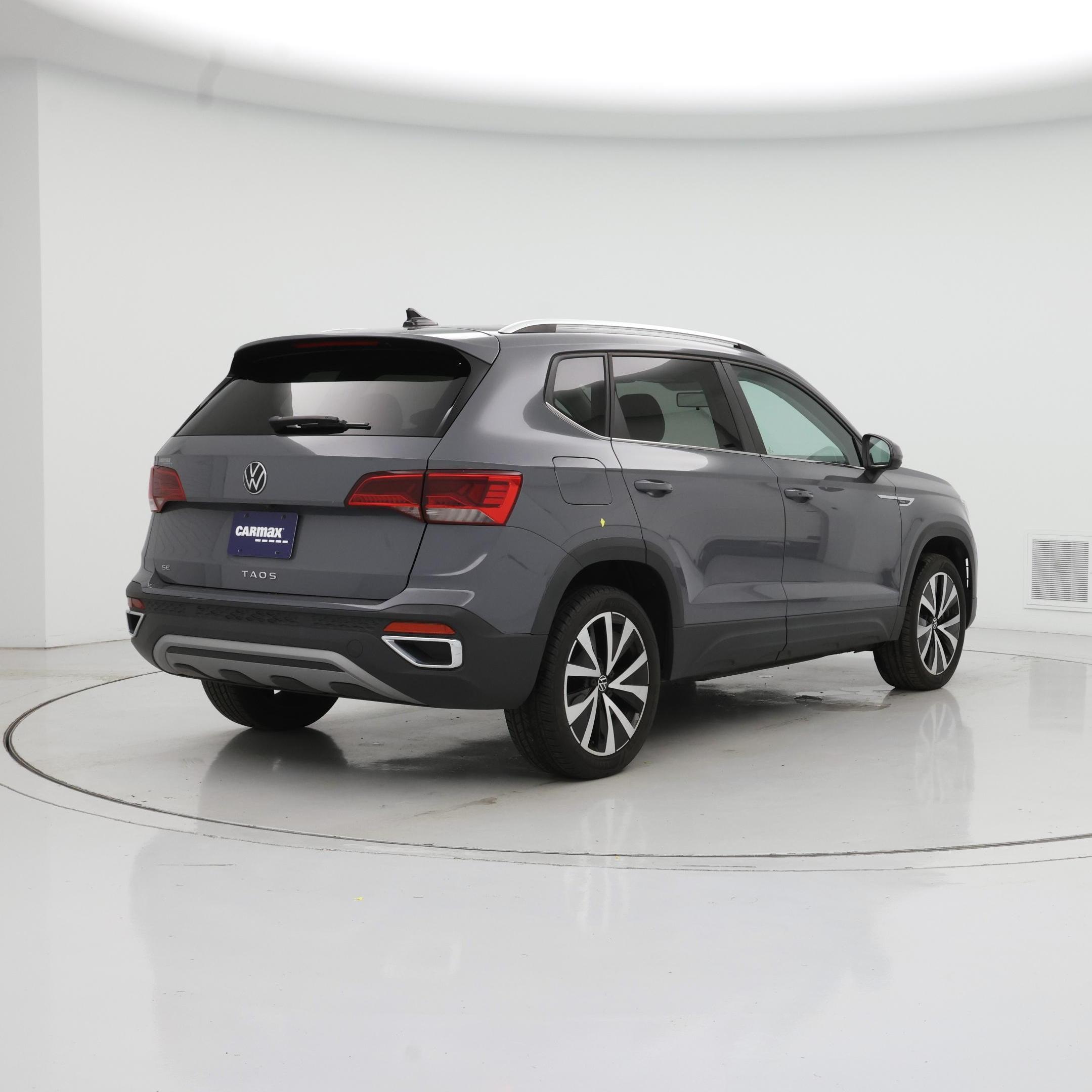 Thumbnail: 2022 Volkswagen Taos - 8