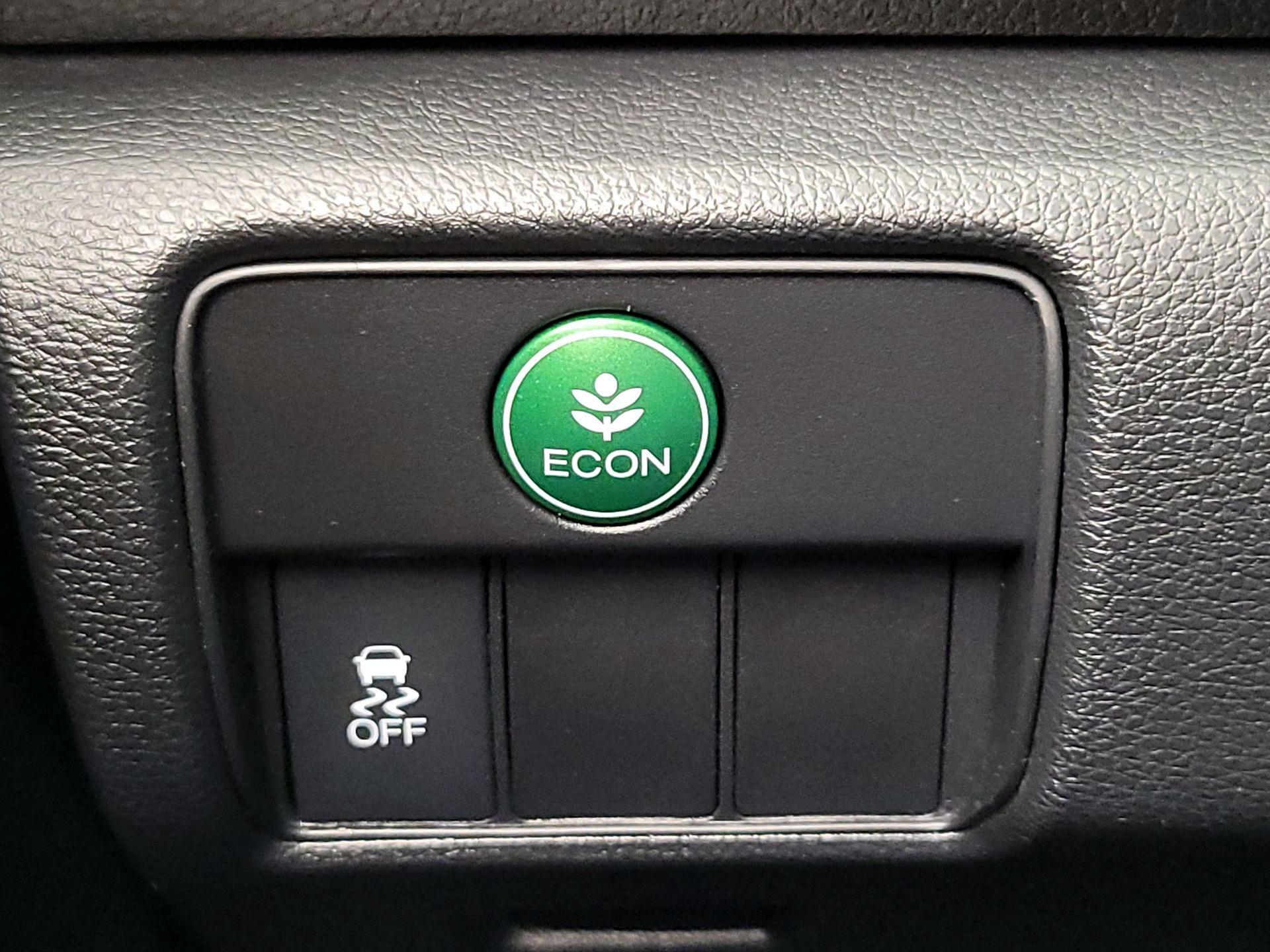 Thumbnail: 2016 Honda Accord - 13