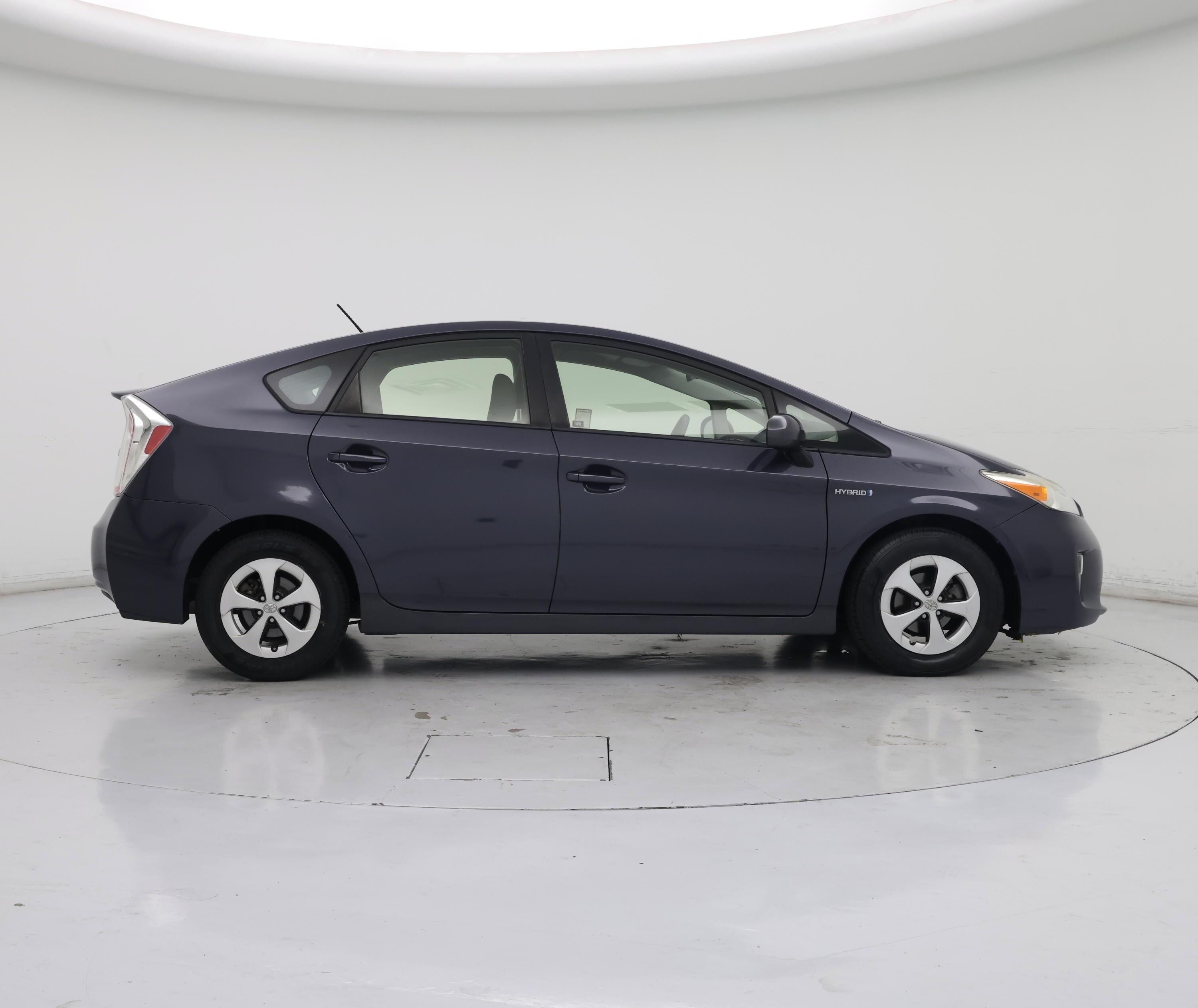 Thumbnail: 2015 Toyota Prius - 7