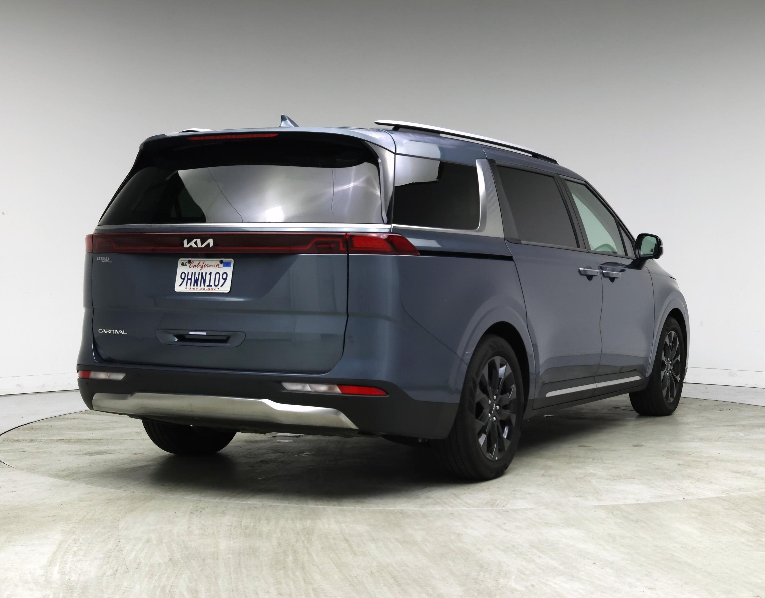 Thumbnail: 2024 Kia Carnival - 8