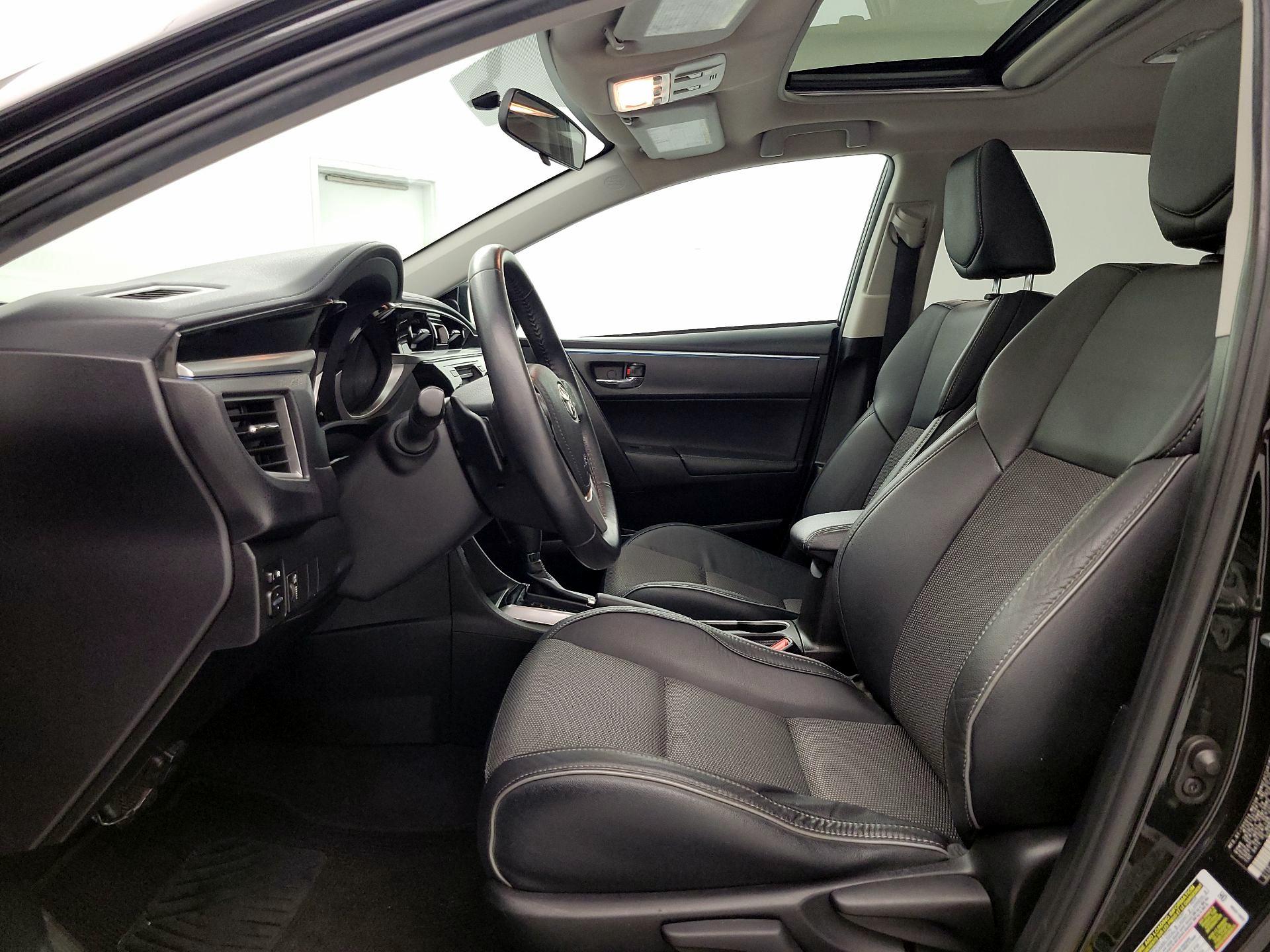 Thumbnail: 2015 Toyota Corolla - 11