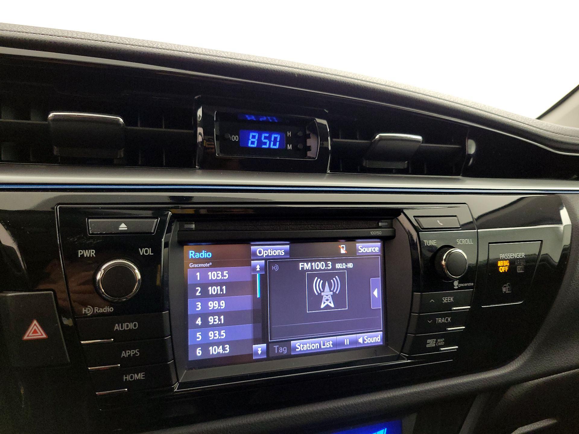 Thumbnail: 2015 Toyota Corolla - 16