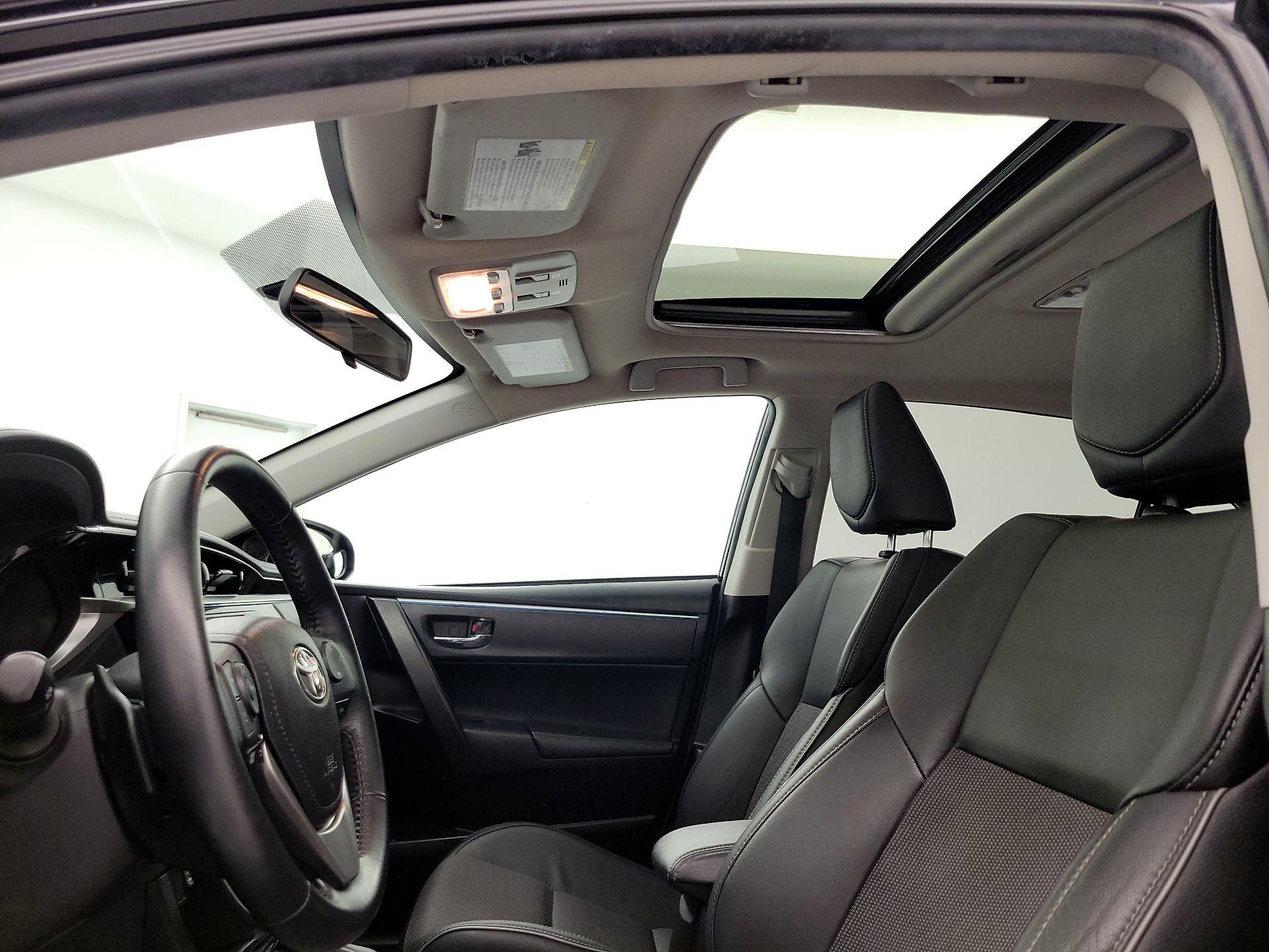 Thumbnail: 2015 Toyota Corolla - 20