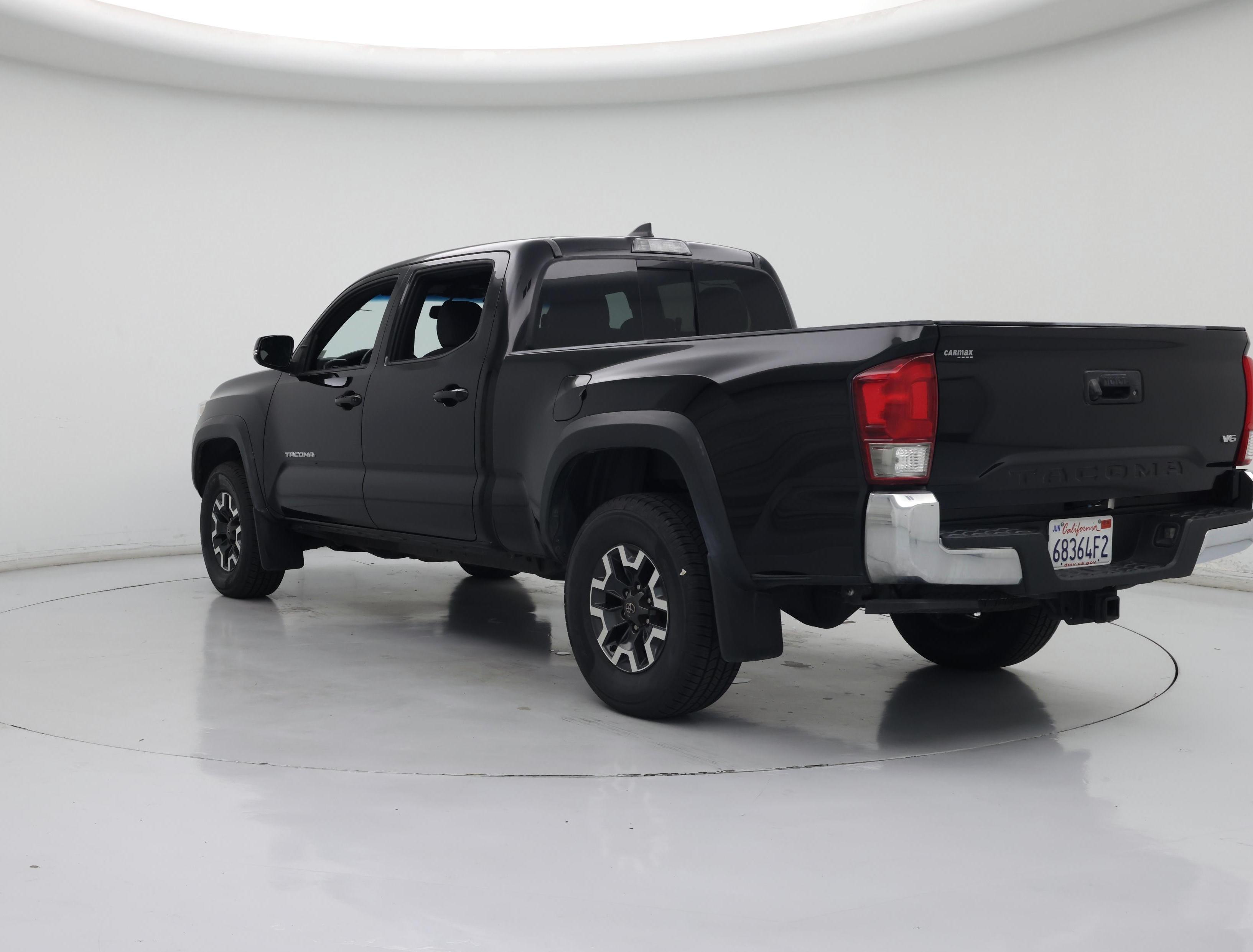 Thumbnail: 2017 Toyota Tacoma - 2