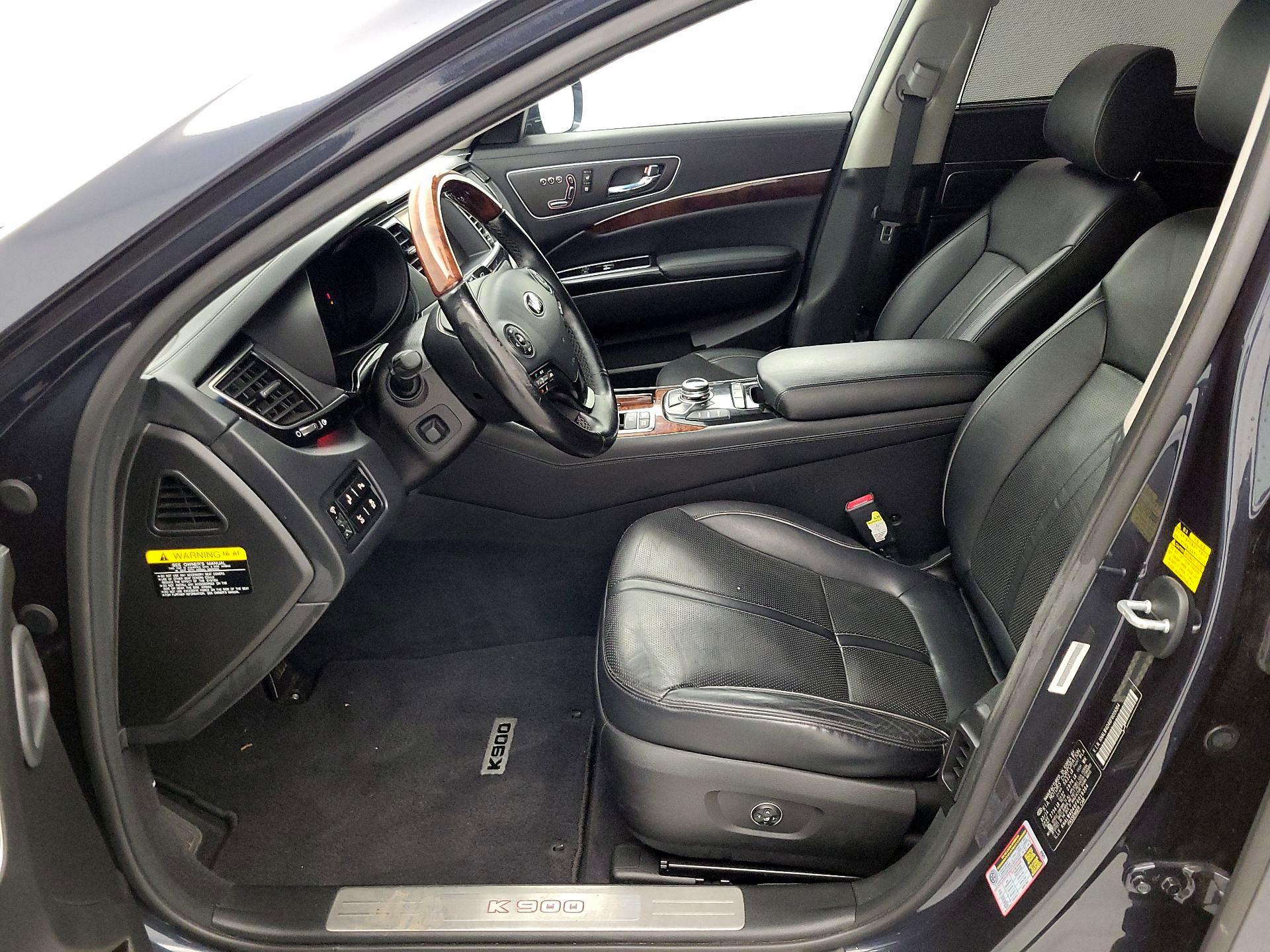 Thumbnail: 2015 Kia K900 - 11