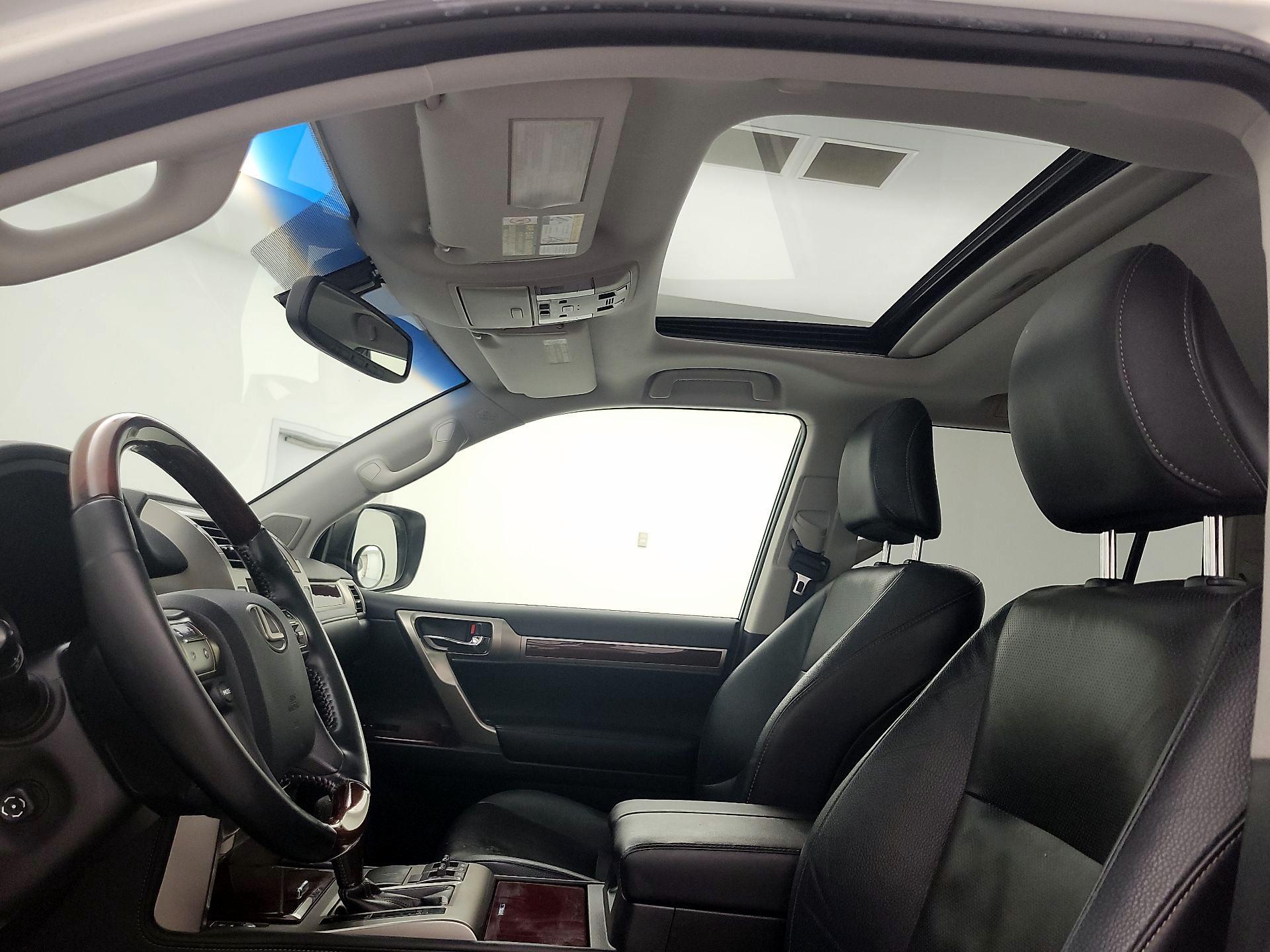 Thumbnail: 2016 Lexus GX - 20