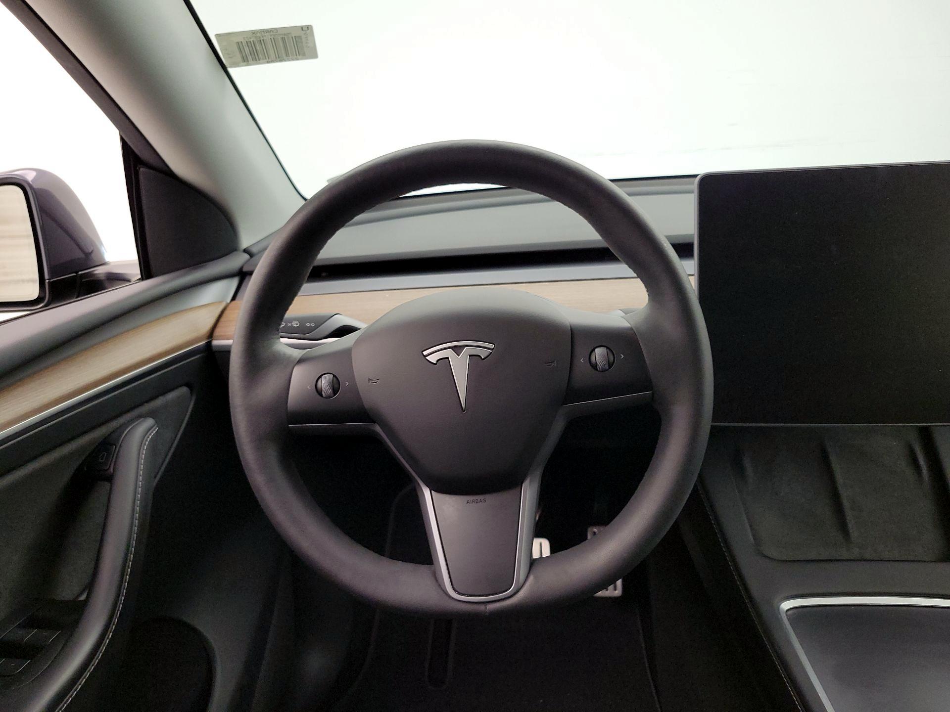 Thumbnail: 2023 Tesla Model Y - 10