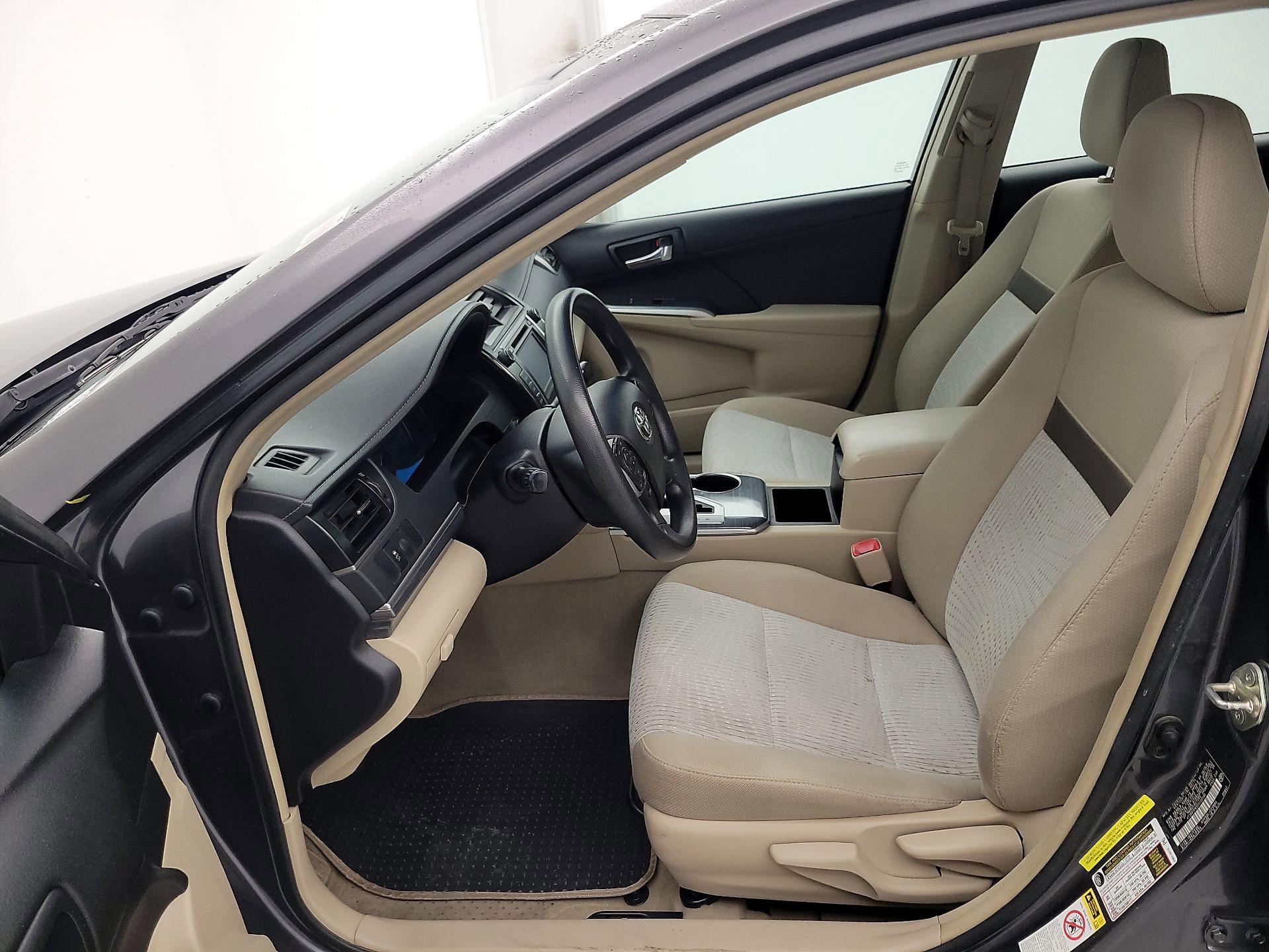 Thumbnail: 2014 Toyota Camry - 11