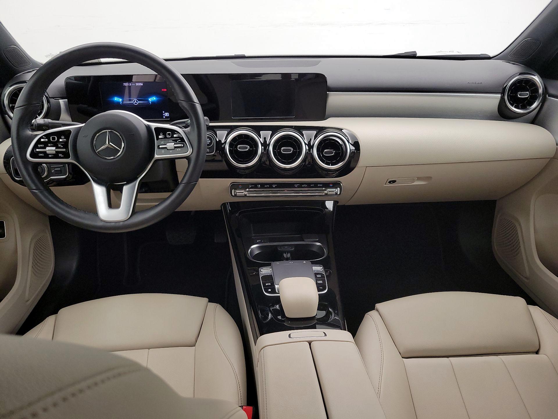 Thumbnail: 2019 Mercedes-Benz A-Class - 9