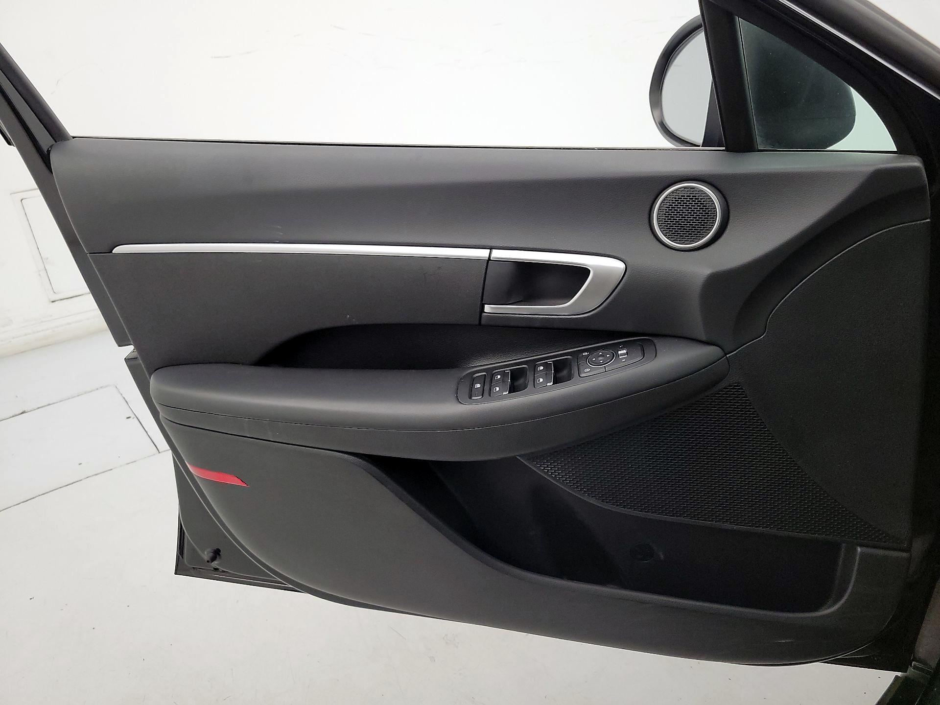 Thumbnail: 2021 Hyundai Sonata - 16