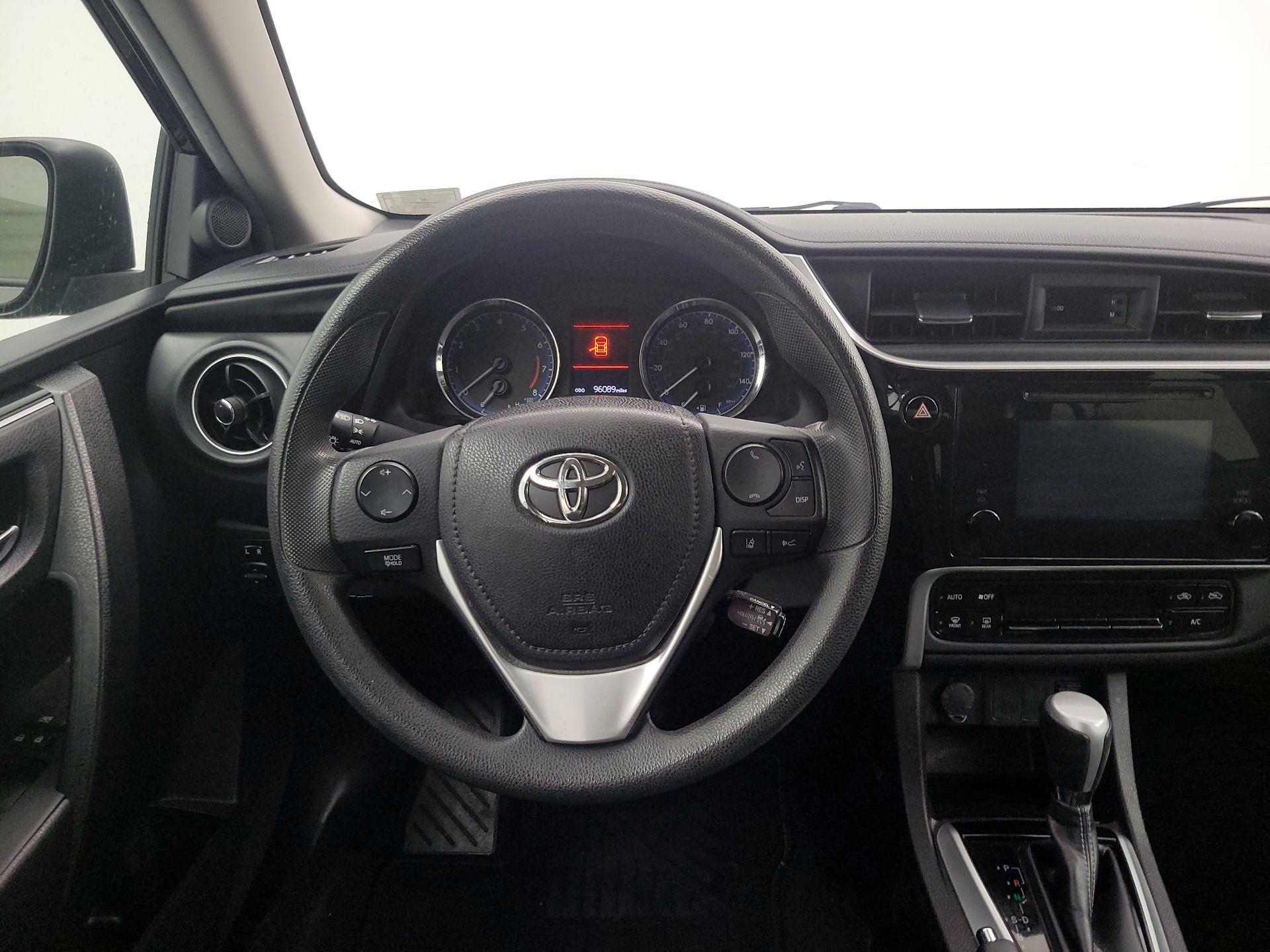 Thumbnail: 2018 Toyota Corolla - 10