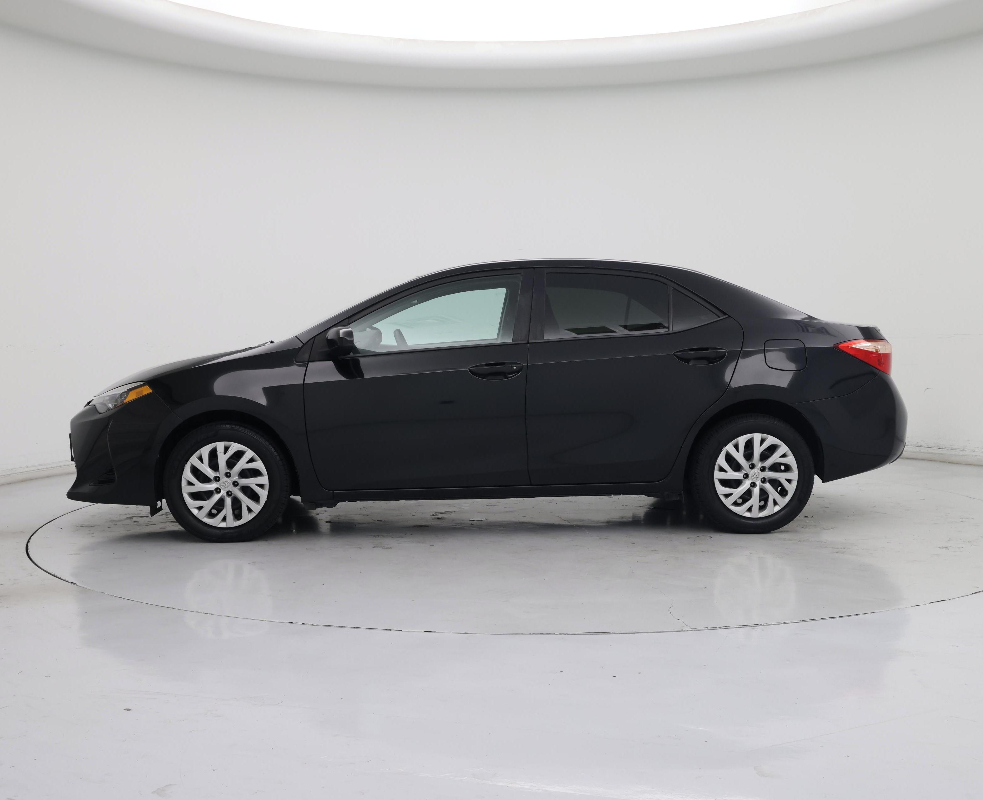 Thumbnail: 2018 Toyota Corolla - 3