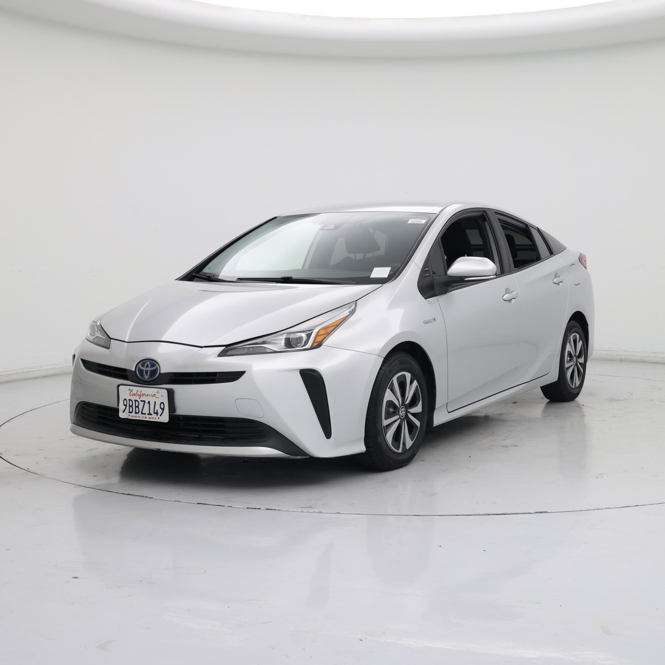 Thumbnail: 2020 Toyota Prius - 4