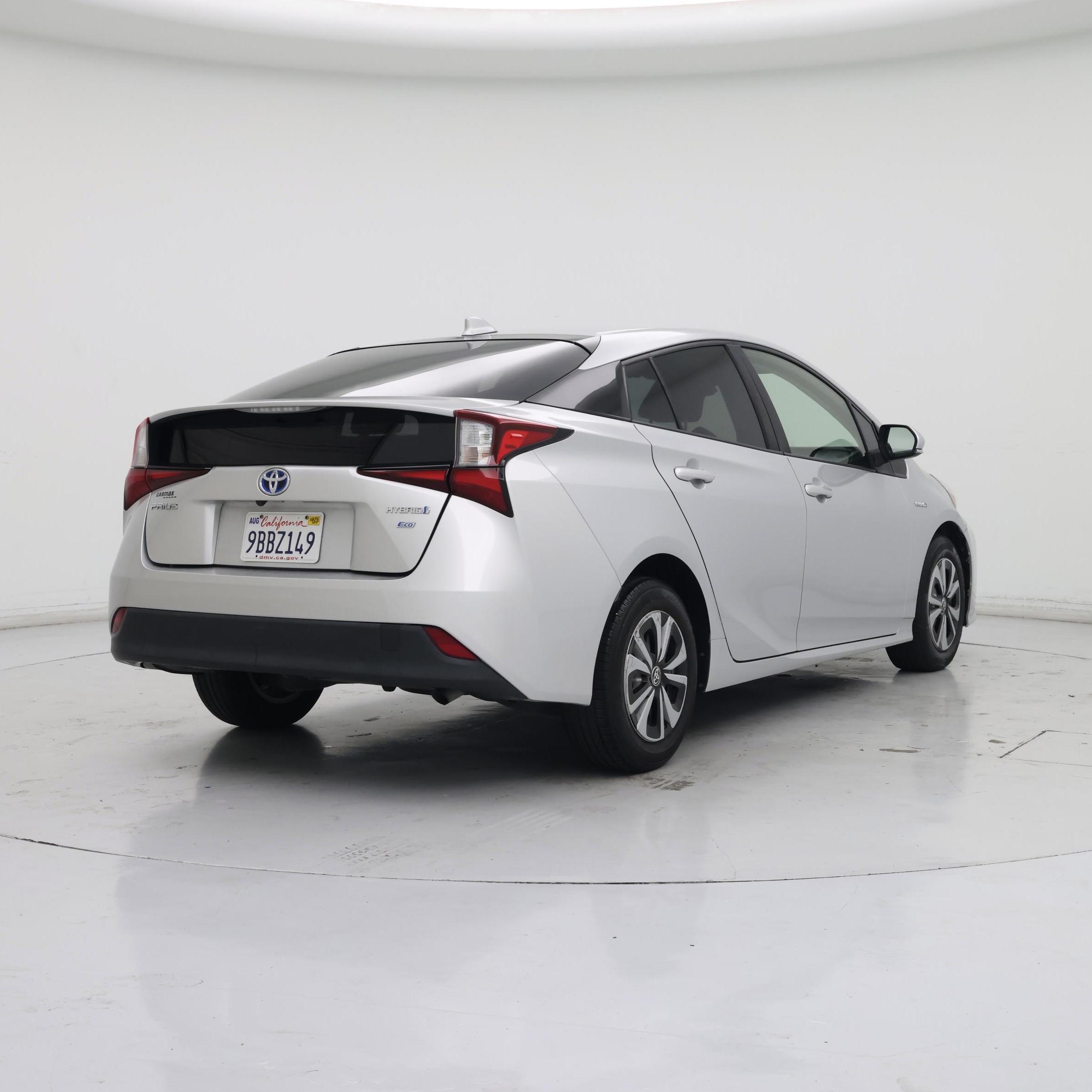 Thumbnail: 2020 Toyota Prius - 8