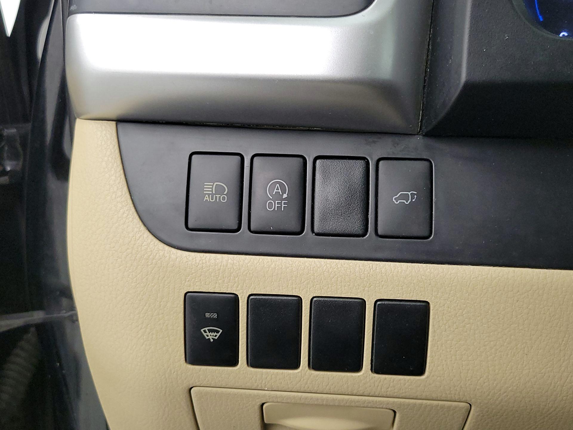 Thumbnail: 2017 Toyota Highlander - 13