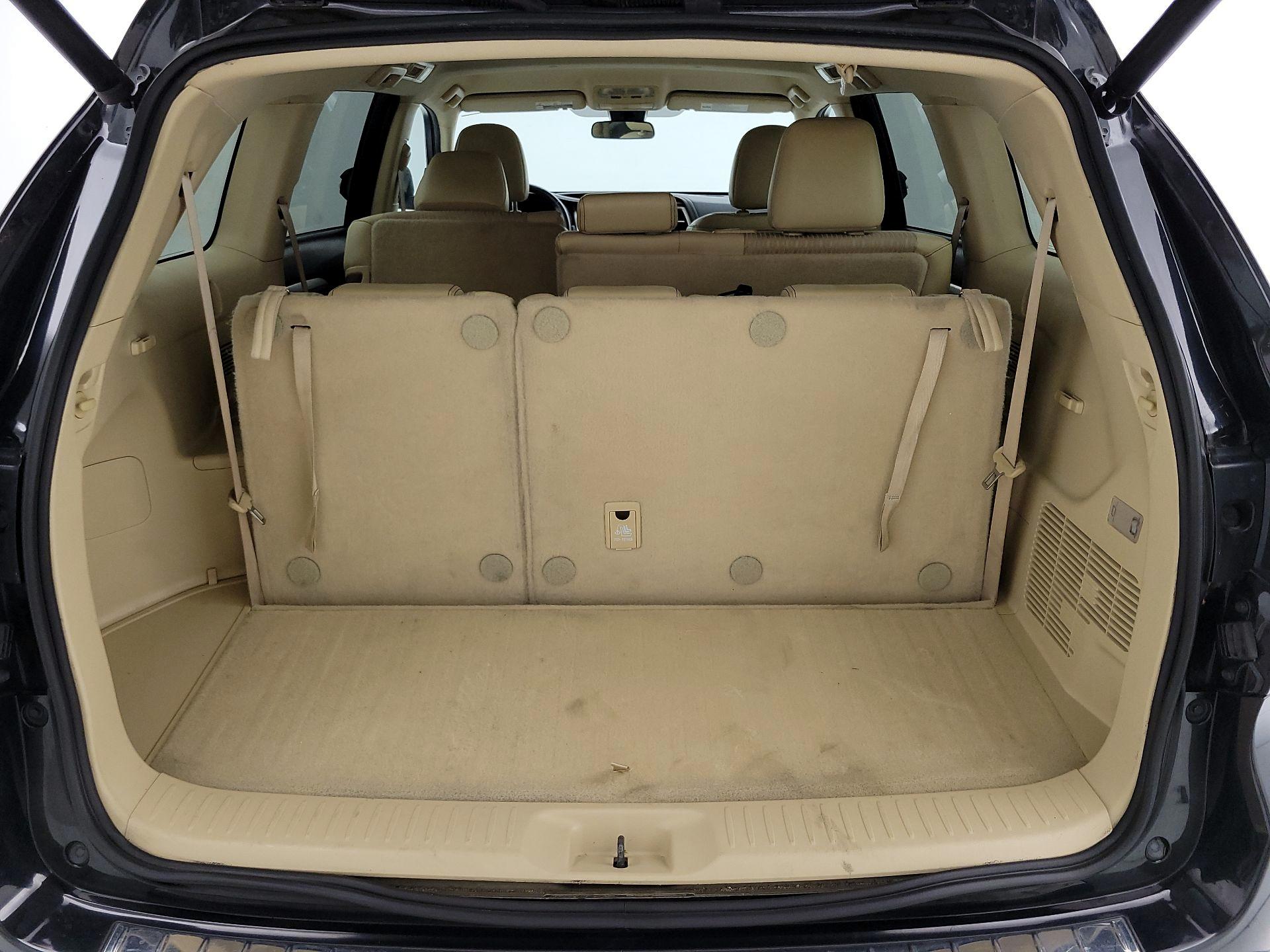 Thumbnail: 2017 Toyota Highlander - 20