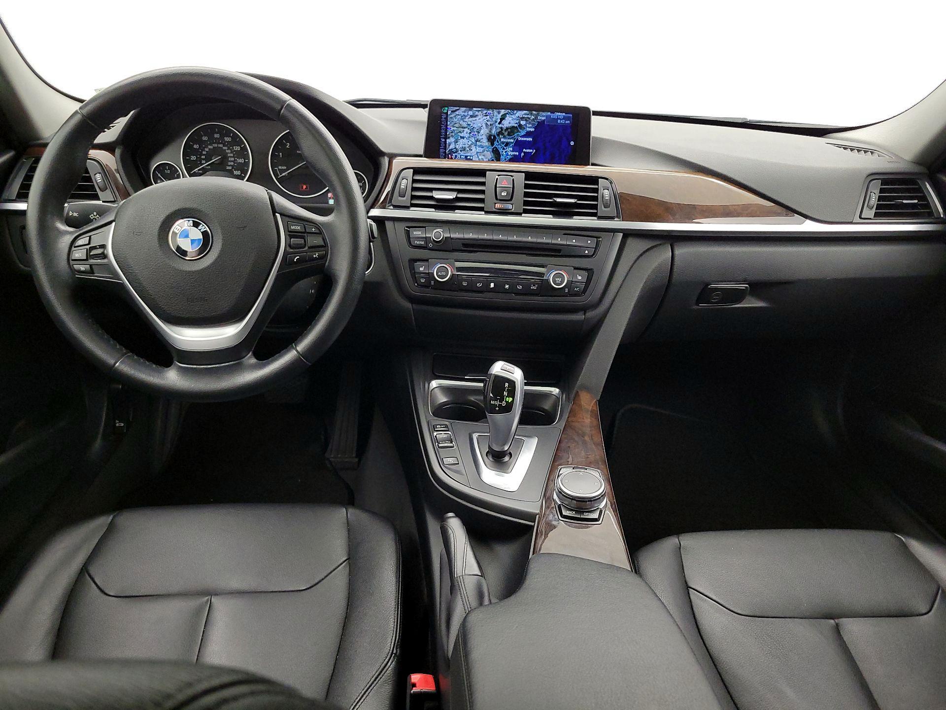 Thumbnail: 2015 BMW 3 Series - 9