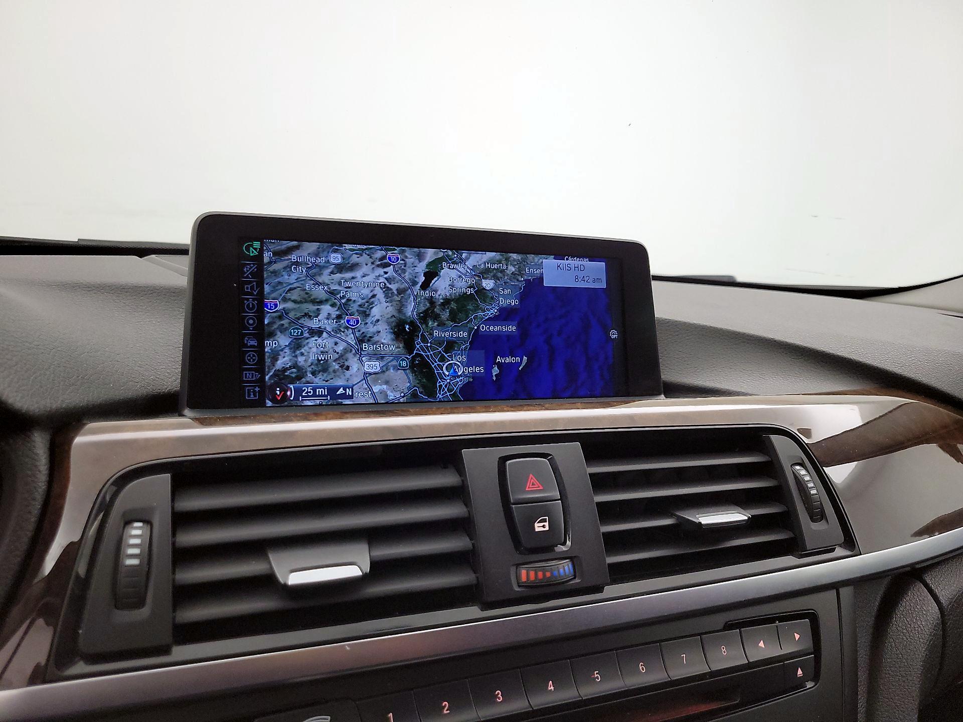 Thumbnail: 2015 BMW 3 Series - 14