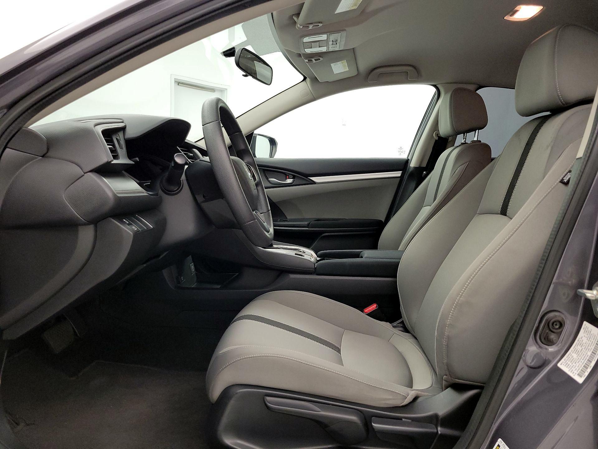 Thumbnail: 2016 Honda Civic - 11