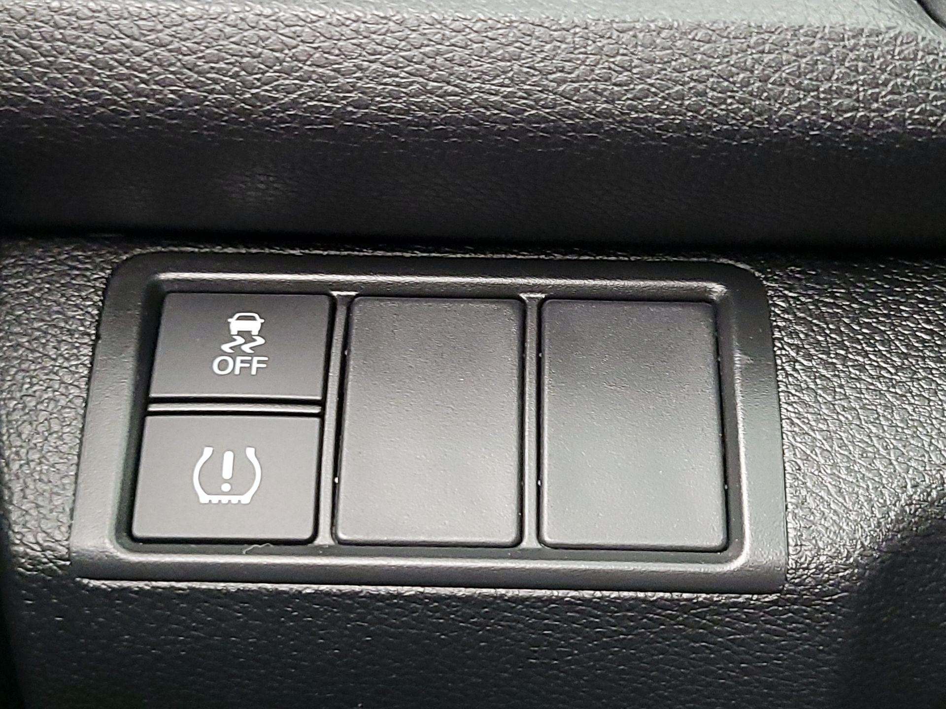 Thumbnail: 2016 Honda Civic - 13