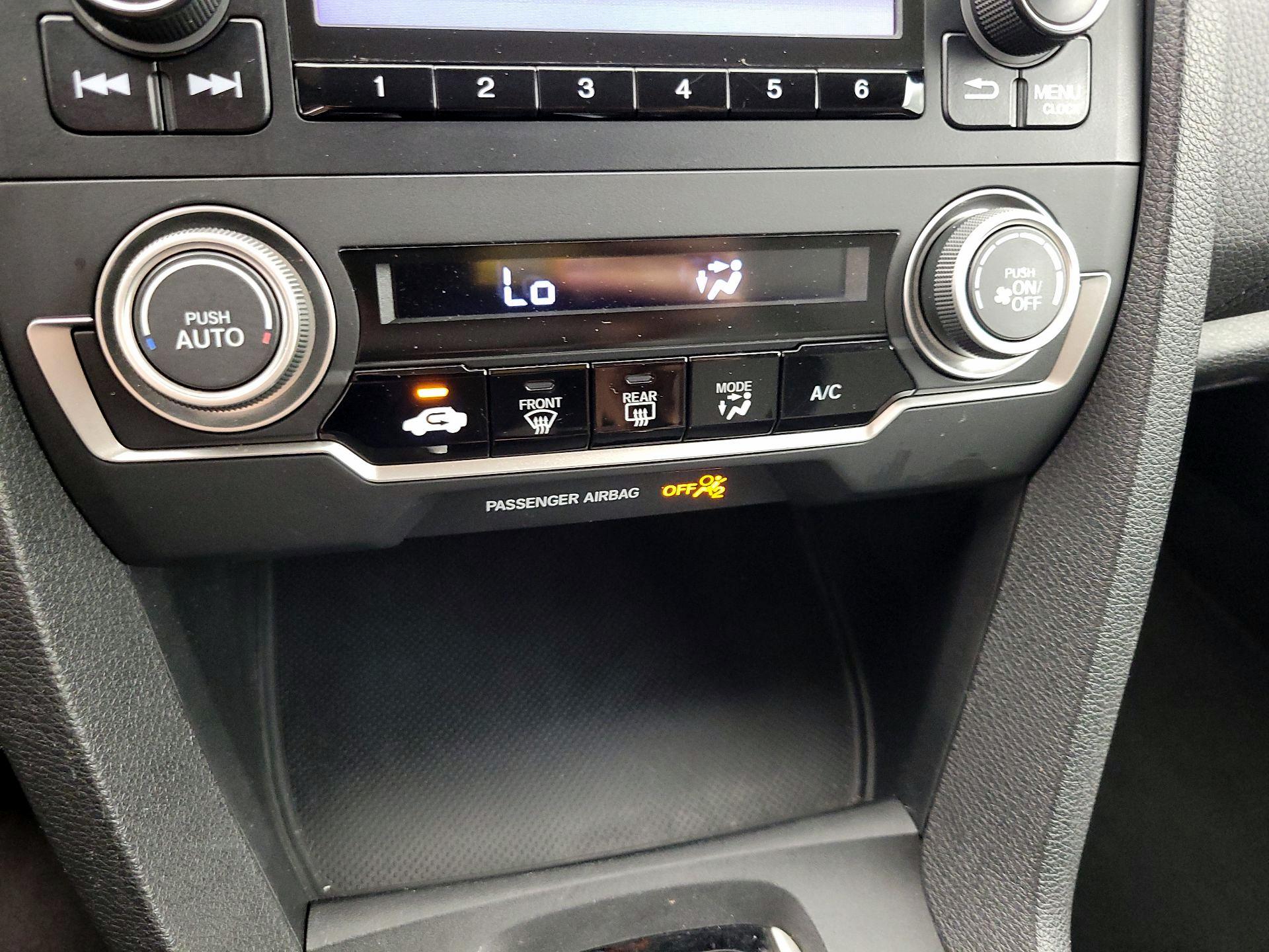 Thumbnail: 2016 Honda Civic - 16