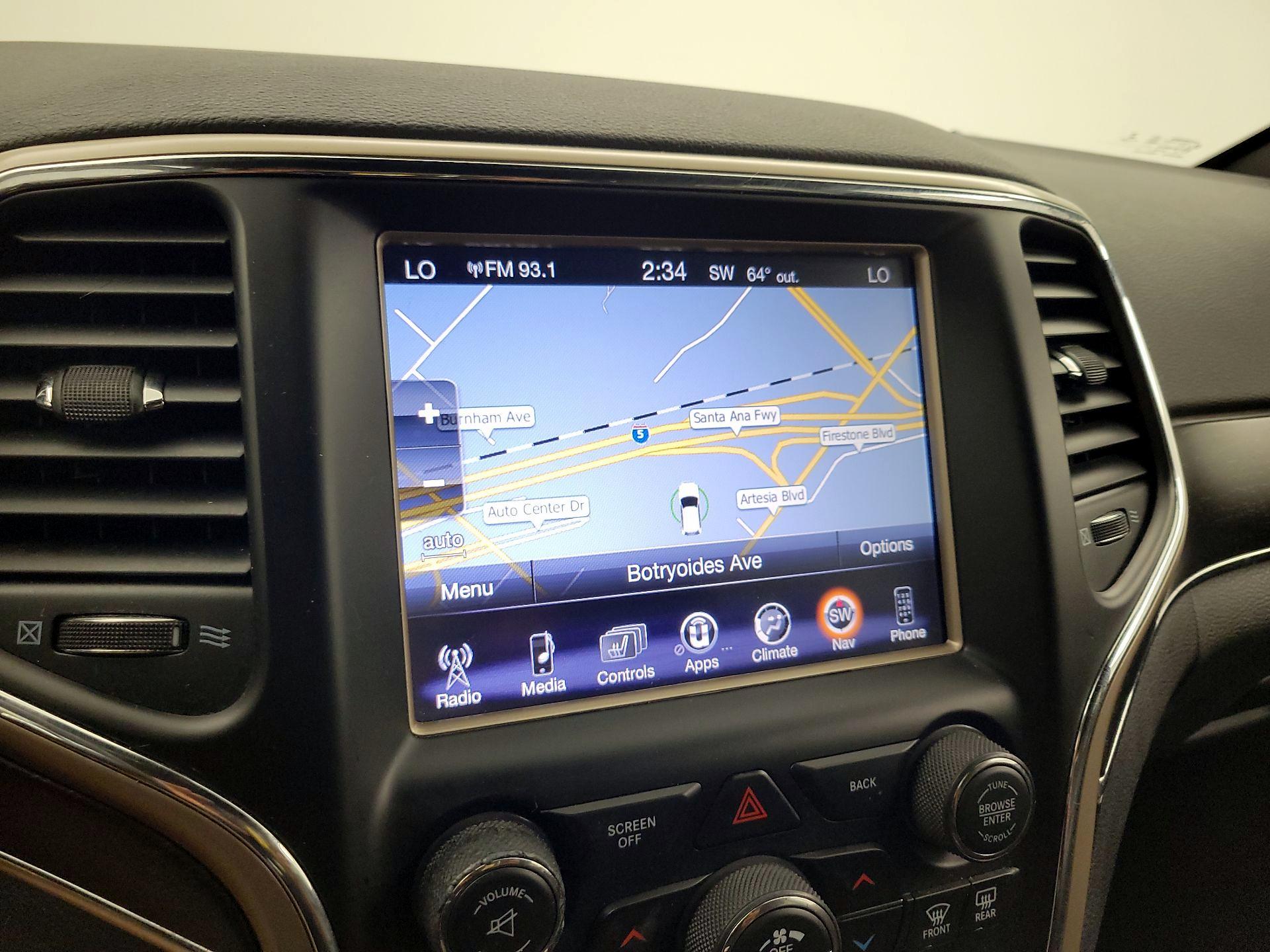 Thumbnail: 2015 Jeep Grand Cherokee - 14