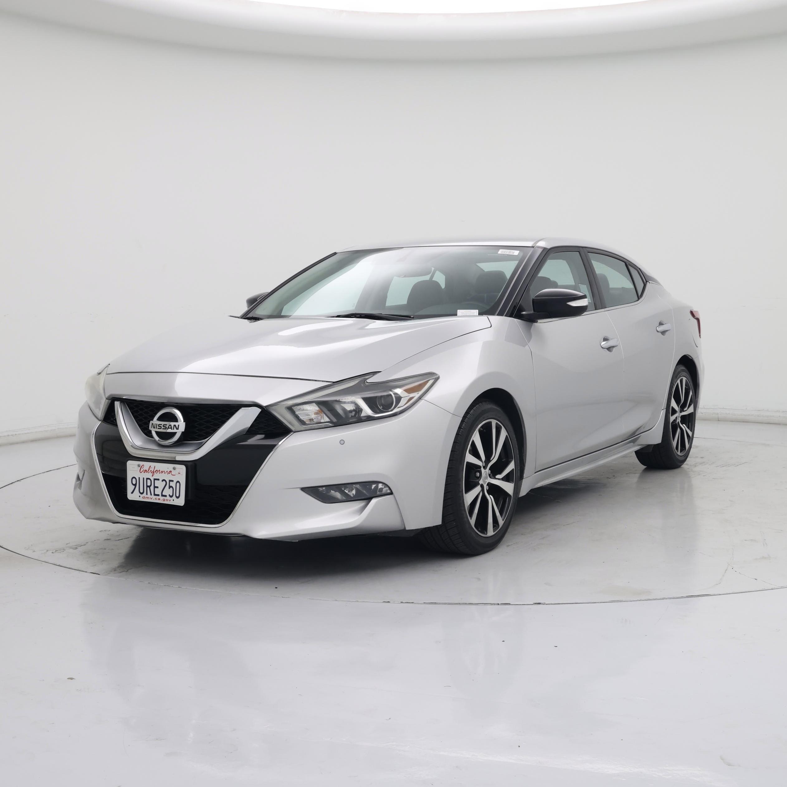 Thumbnail: 2017 Nissan Maxima - 4