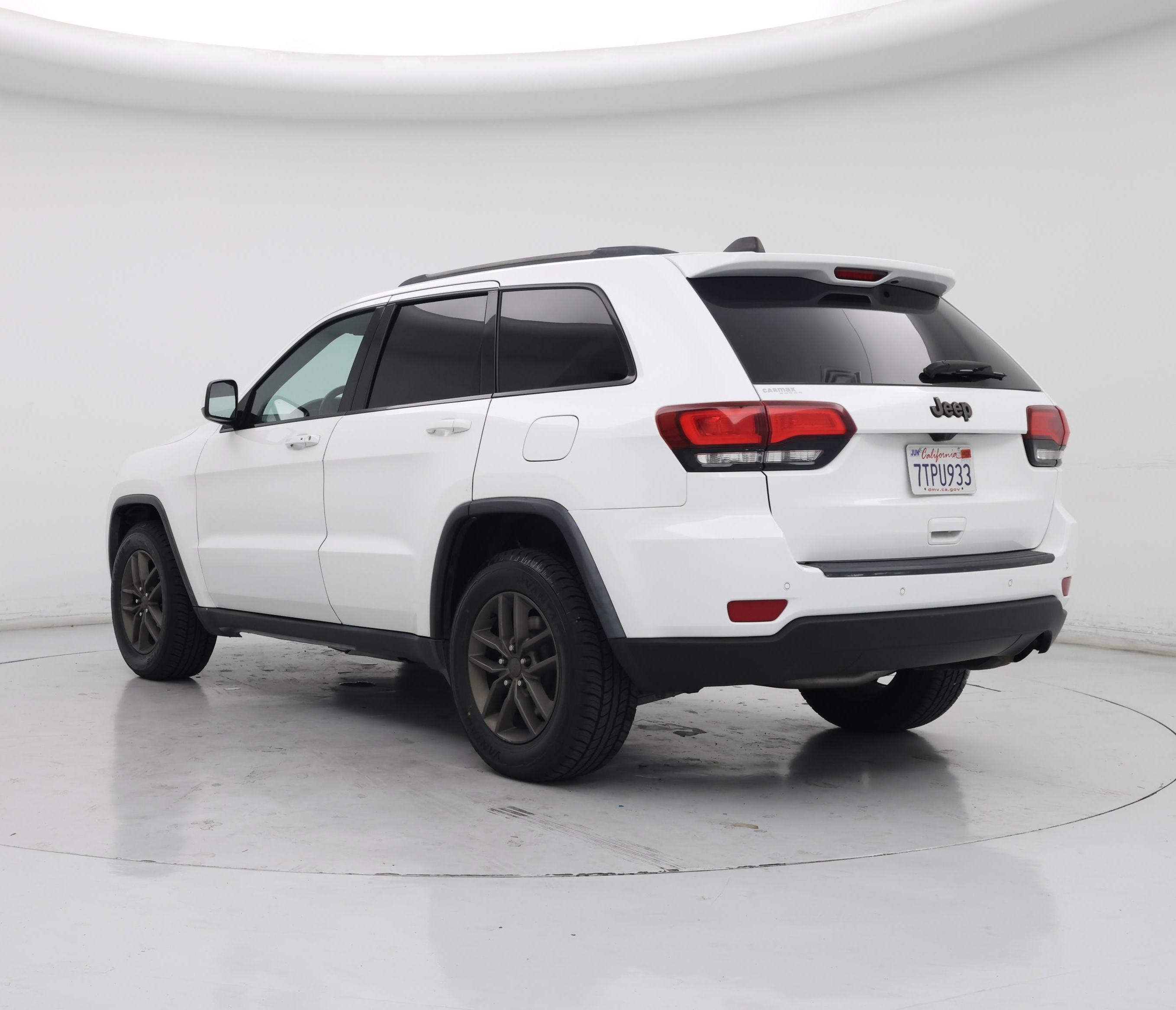 Thumbnail: 2016 Jeep Grand Cherokee - 2