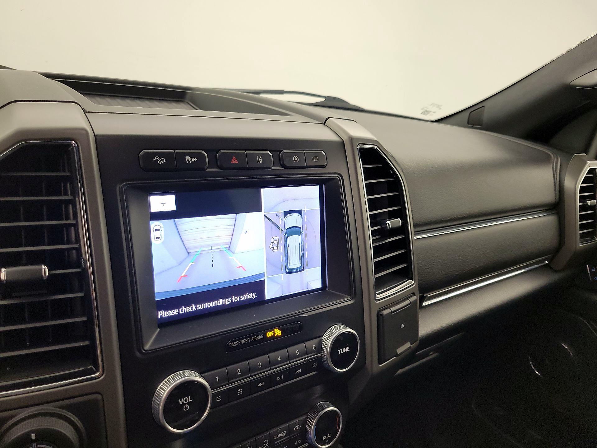 Thumbnail: 2021 Ford Expedition - 15
