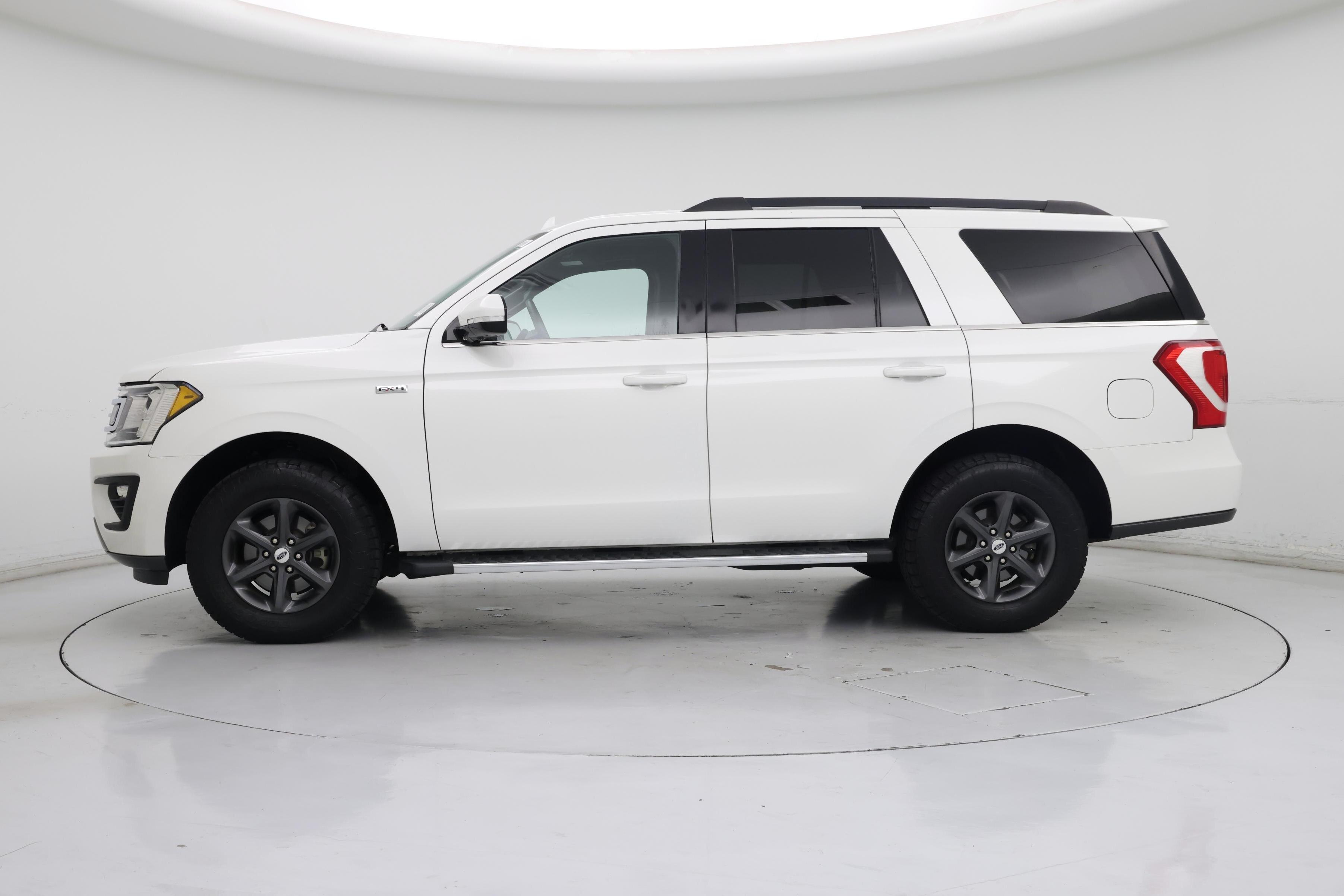 Thumbnail: 2021 Ford Expedition - 3