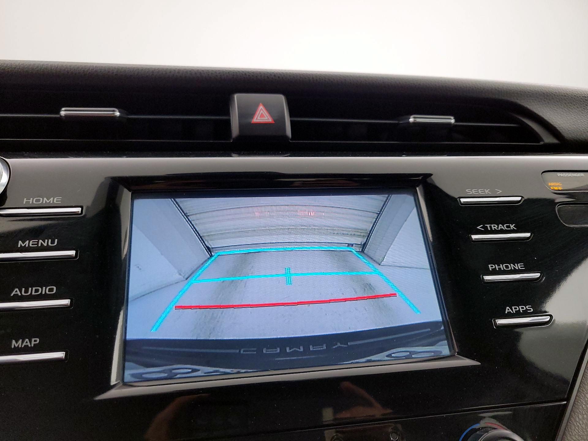 Thumbnail: 2019 Toyota Camry - 14
