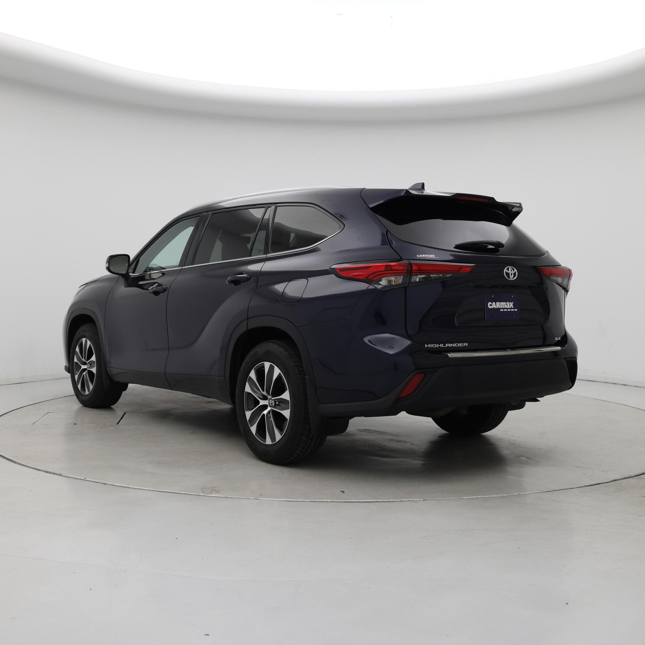 Thumbnail: 2022 Toyota Highlander - 2